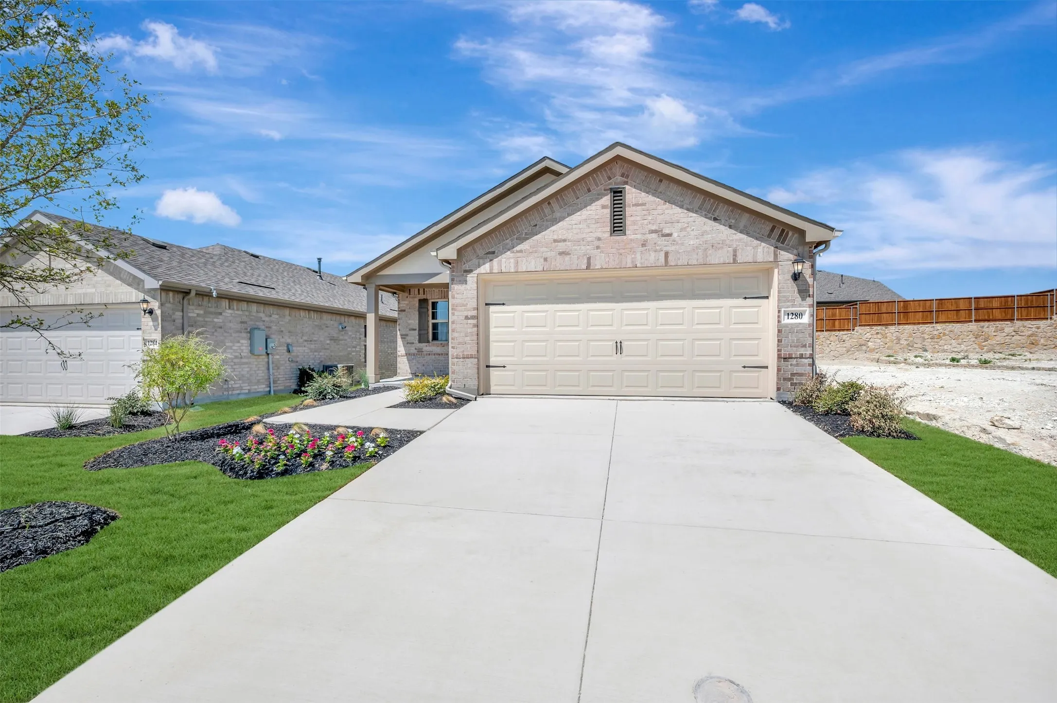 Single Family Residence For Sale in Grayson County , 1280 Tallowwood Trail, Van Alstyne, Texas 75495, 3 Bedroom, 2 Bathroom, 2 Garage spaces, 1,699 Sqft, built in 2026, mls#21304905, Real Estate Agent in Van Alstyne, Homes For Sale in Grayson county, Homes For Sale in Van Alstyne, Realtor in Van Alstyne Texas, Real Estate Brokerage Independent Realty Texas, Luminita Cordes Realtor