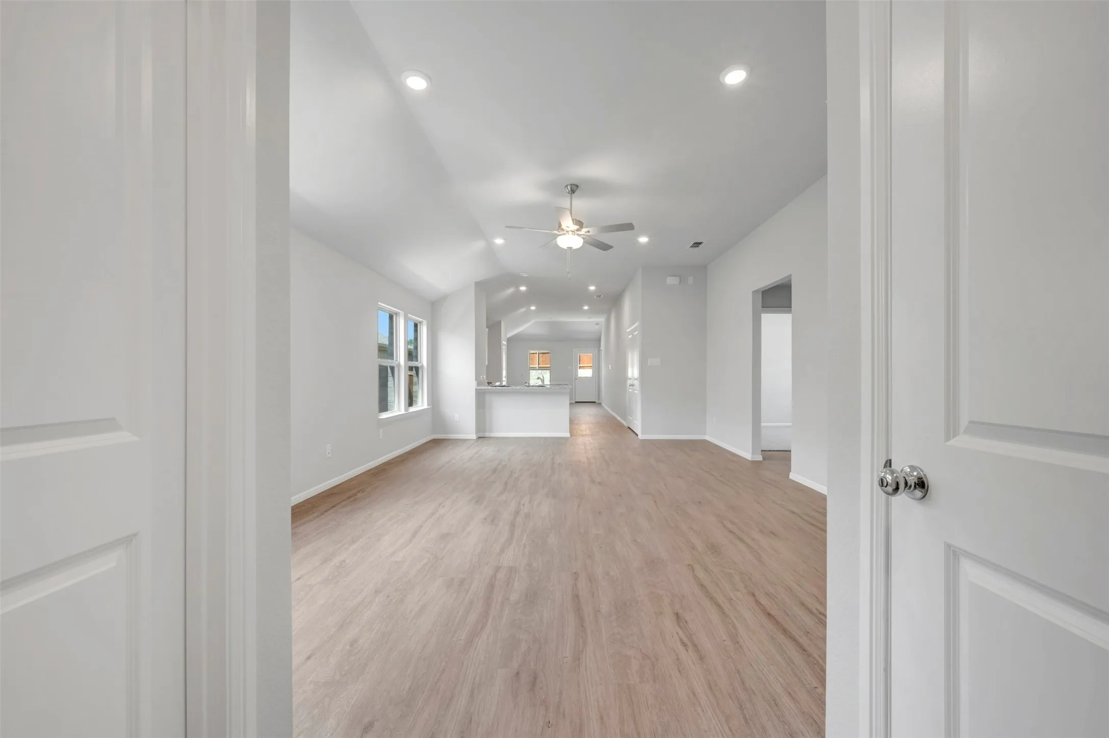 Single Family Residence For Sale in Grayson County , 1280 Tallowwood Trail, Van Alstyne, Texas 75495, 3 Bedroom, 2 Bathroom, 2 Garage spaces, 1,699 Sqft, built in 2026, mls#21304905, Real Estate Agent in Van Alstyne, Homes For Sale in Grayson county, Homes For Sale in Van Alstyne, Realtor in Van Alstyne Texas, Real Estate Brokerage Independent Realty Texas, Luminita Cordes Realtor