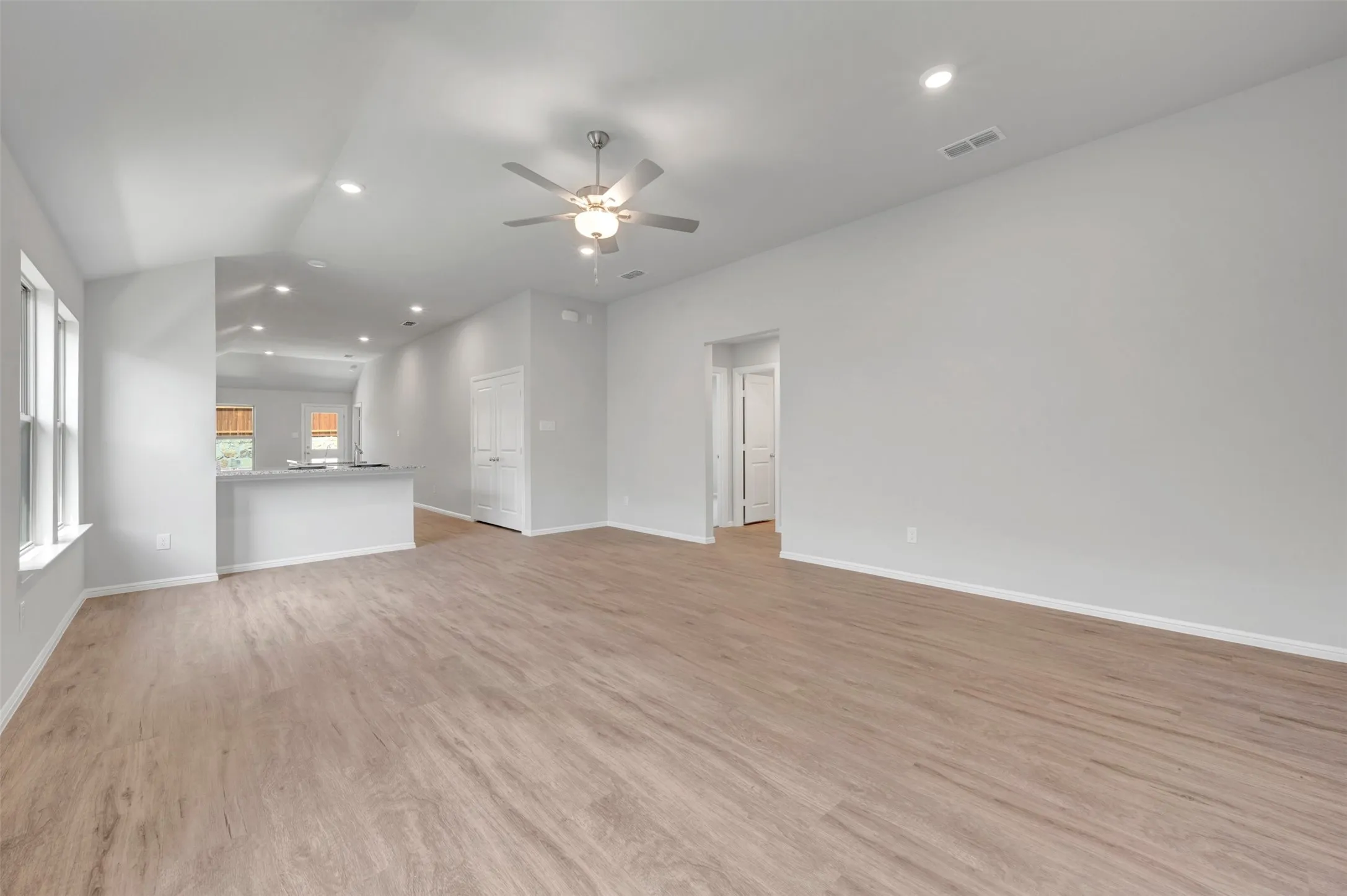 Single Family Residence For Sale in Grayson County , 1280 Tallowwood Trail, Van Alstyne, Texas 75495, 3 Bedroom, 2 Bathroom, 2 Garage spaces, 1,699 Sqft, built in 2026, mls#21304905, Real Estate Agent in Van Alstyne, Homes For Sale in Grayson county, Homes For Sale in Van Alstyne, Realtor in Van Alstyne Texas, Real Estate Brokerage Independent Realty Texas, Luminita Cordes Realtor