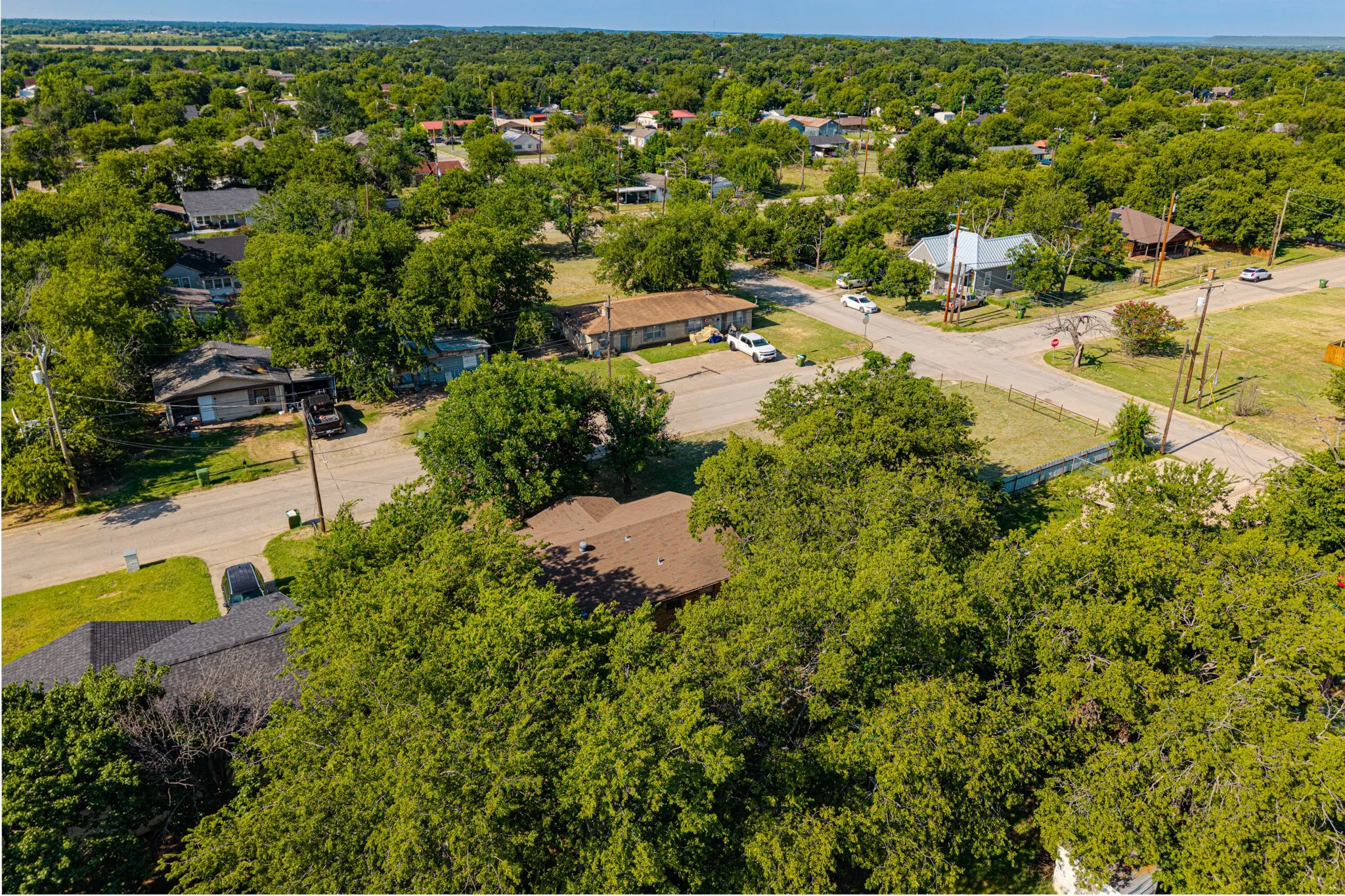 Single Family Residence For Sale in Palo Pinto County , 1205 SE 14th Street, Mineral Wells, Texas 76067, 3 Bedroom, 2 Bathroom, Garage spaces, 1,406 Sqft, built in 1979, mls#21323593, Real Estate Agent in Mineral Wells, Homes For Sale in Palo Pinto county, Homes For Sale in Mineral Wells, Realtor in Mineral Wells Texas, Real Estate Brokerage Independent Realty Texas, Luminita Cordes Realtor
