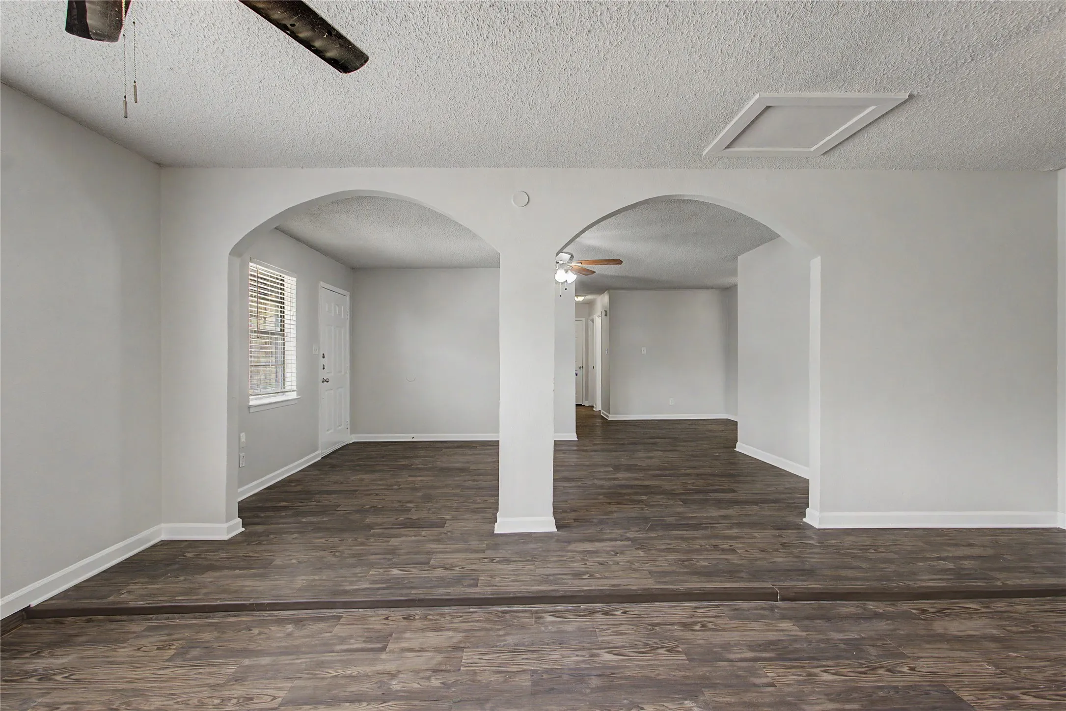 Single Family Residence For Sale in Palo Pinto County , 1205 SE 14th Street, Mineral Wells, Texas 76067, 3 Bedroom, 2 Bathroom, Garage spaces, 1,406 Sqft, built in 1979, mls#21323593, Real Estate Agent in Mineral Wells, Homes For Sale in Palo Pinto county, Homes For Sale in Mineral Wells, Realtor in Mineral Wells Texas, Real Estate Brokerage Independent Realty Texas, Luminita Cordes Realtor