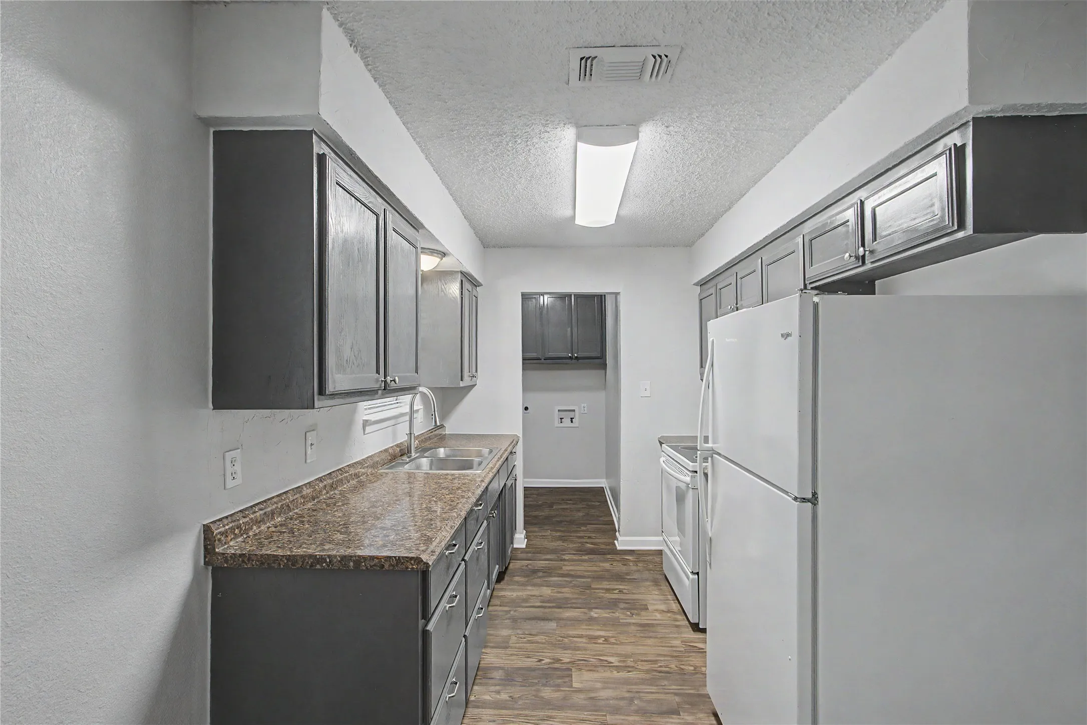 Single Family Residence For Sale in Palo Pinto County , 1205 SE 14th Street, Mineral Wells, Texas 76067, 3 Bedroom, 2 Bathroom, Garage spaces, 1,406 Sqft, built in 1979, mls#21323593, Real Estate Agent in Mineral Wells, Homes For Sale in Palo Pinto county, Homes For Sale in Mineral Wells, Realtor in Mineral Wells Texas, Real Estate Brokerage Independent Realty Texas, Luminita Cordes Realtor
