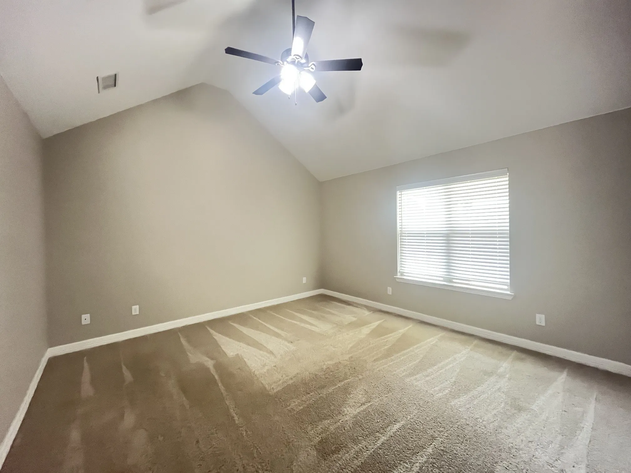 Single Family Residence For Rent in Hunt County , 116 Frank Street, Greenville, Texas 75402, 3 Bedroom, 2 Bathroom, 2 Garage spaces, 1,605 Sqft, built in 2019, mls#21323646, Real Estate Agent in Greenville, Homes For Rent in Hunt county, Homes For Rent in Greenville, Realtor in Greenville Texas, Real Estate Brokerage Independent Realty Texas, Luminita Cordes Realtor