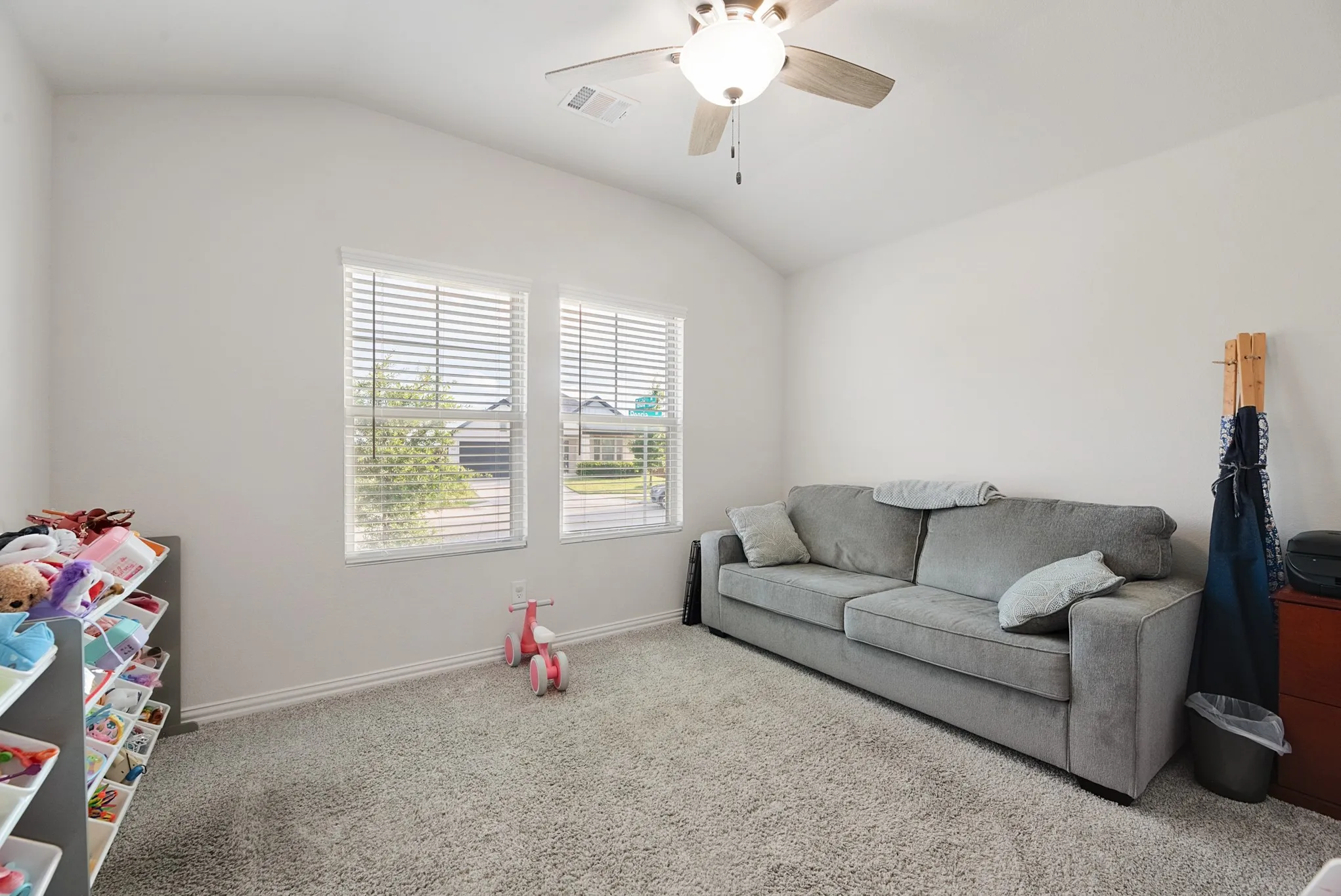Single Family Residence For Sale in Tarrant County , 2536 Peoria Drive, Fort Worth, Texas 76179, 4 Bedroom, 3 Bathroom, 2 Garage spaces, 2,119 Sqft, built in 2021, mls#21323241, Real Estate Agent in Fort Worth, Homes For Sale in Tarrant county, Homes For Sale in Fort Worth, Realtor in Fort Worth Texas, Real Estate Brokerage Independent Realty Texas, Luminita Cordes Realtor