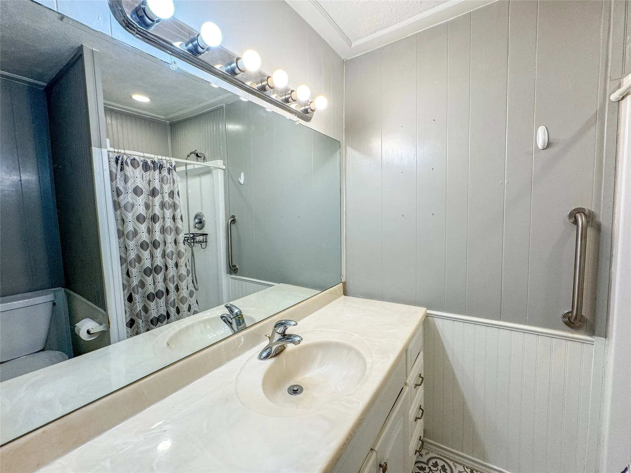 Condominium For Sale in Haskell County , 705 N Avenue E 2, Haskell, Texas 79521, 12 Bedrooms, 6 Bathrooms, Garage spaces, 5,966 Sqft, built in 1963, Price $600,000, mls#21322860, Real Estate Agent in Haskell, Homes For Sale in Haskell county, Homes For Sale in Haskell, Realtor in Haskell Texas, Real Estate Brokerage Independent Realty Texas, Luminita Cordes Realtor