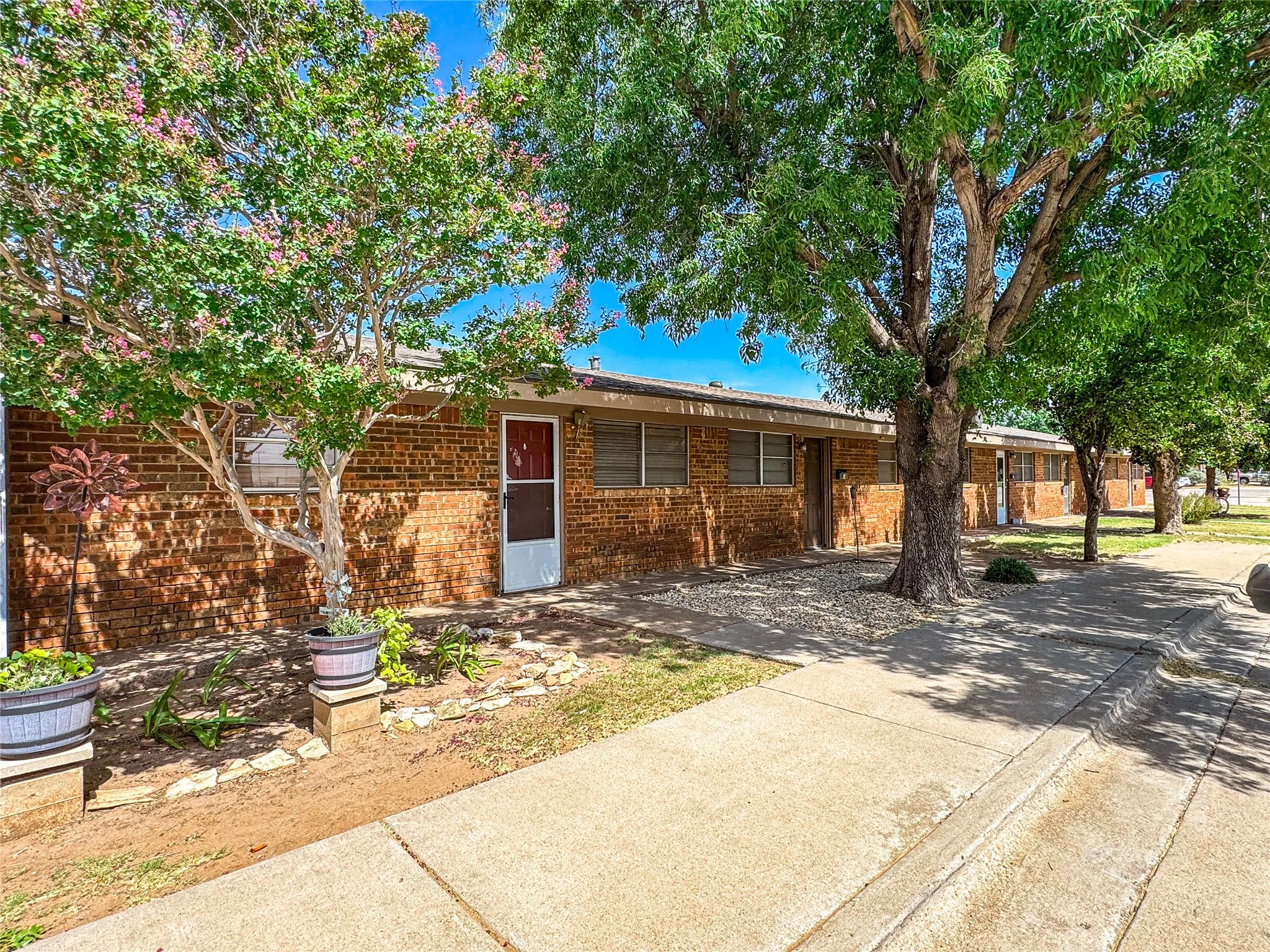 Condominium For Sale in Haskell County , 705 N Avenue E 2, Haskell, Texas 79521, 12 Bedrooms, 6 Bathrooms, Garage spaces, 5,966 Sqft, built in 1963, Price $600,000, mls#21322860, Real Estate Agent in Haskell, Homes For Sale in Haskell county, Homes For Sale in Haskell, Realtor in Haskell Texas, Real Estate Brokerage Independent Realty Texas, Luminita Cordes Realtor