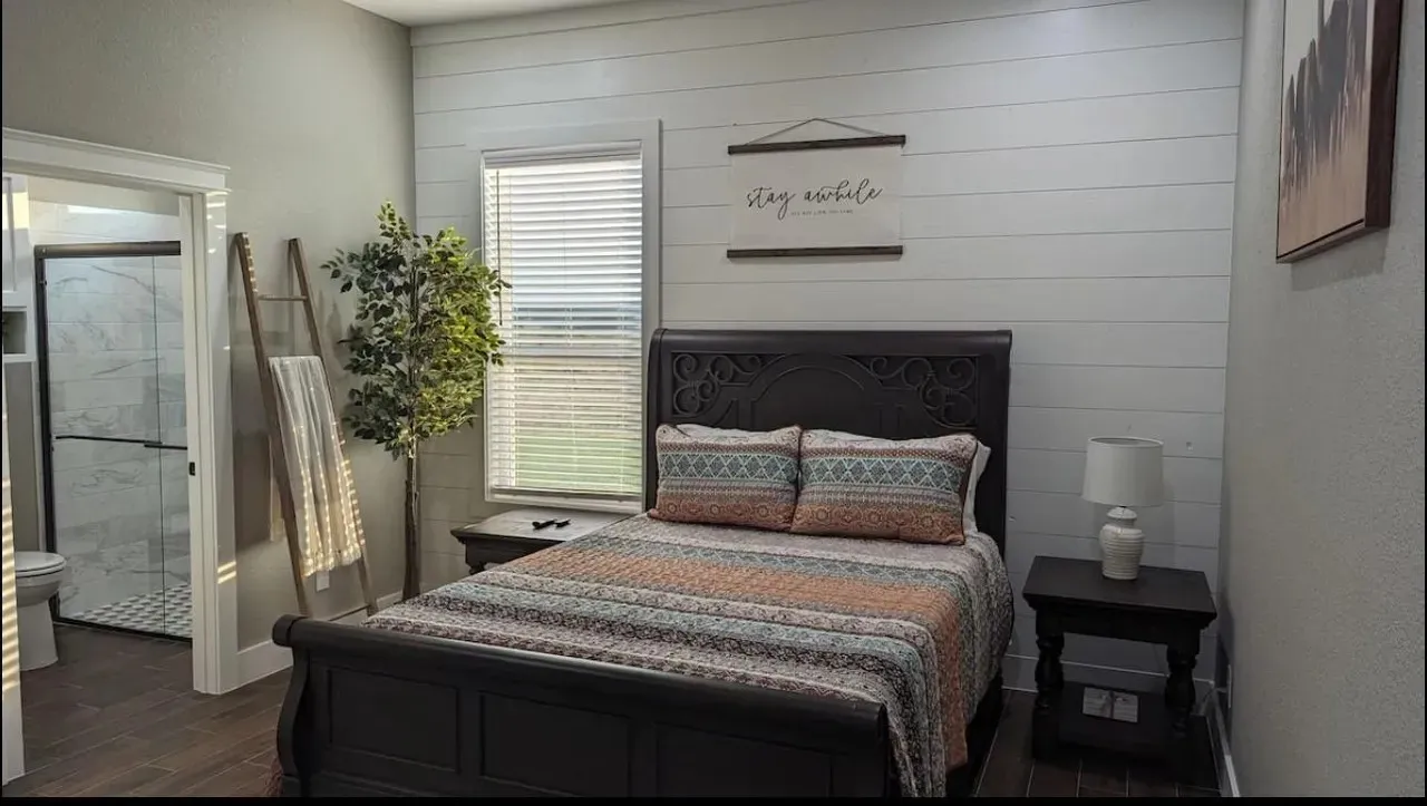 Single Family Residence For Sale in Wise County , 886 COUNTY ROAD 3341, Paradise, Texas 76073, 5 Bedrooms, 5 Bathrooms, 3 Garage spaces, 4,453 Sqft, built in 2022, Price $995,000, mls#21323527, Real Estate Agent in Paradise, Homes For Sale in Wise county, Homes For Sale in Paradise, Realtor in Paradise Texas, Real Estate Brokerage Independent Realty Texas, Luminita Cordes Realtor