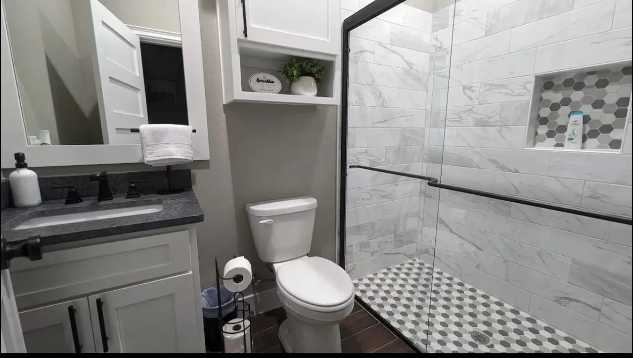 Single Family Residence For Sale in Wise County , 886 COUNTY ROAD 3341, Paradise, Texas 76073, 5 Bedrooms, 5 Bathrooms, 3 Garage spaces, 4,453 Sqft, built in 2022, Price $995,000, mls#21323527, Real Estate Agent in Paradise, Homes For Sale in Wise county, Homes For Sale in Paradise, Realtor in Paradise Texas, Real Estate Brokerage Independent Realty Texas, Luminita Cordes Realtor