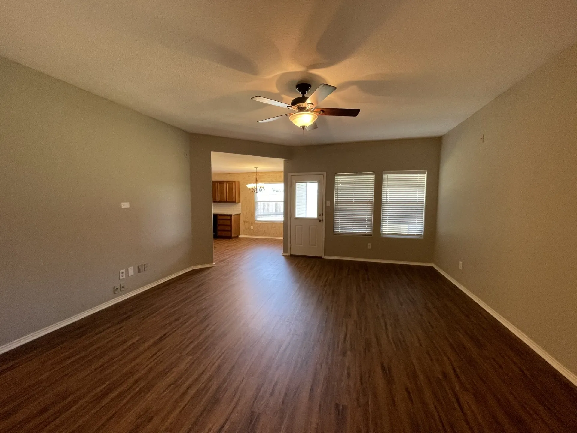 Single Family Residence For Sale in Johnson County , 2504 Buffalo Run, Burleson, Texas 76028, 3 Bedroom, 2 Bathroom, 2 Garage spaces, 1,380 Sqft, built in 2008, mls#21322942, Real Estate Agent in Burleson, Homes For Sale in Johnson county, Homes For Sale in Burleson, Realtor in Burleson Texas, Real Estate Brokerage Independent Realty Texas, Luminita Cordes Realtor