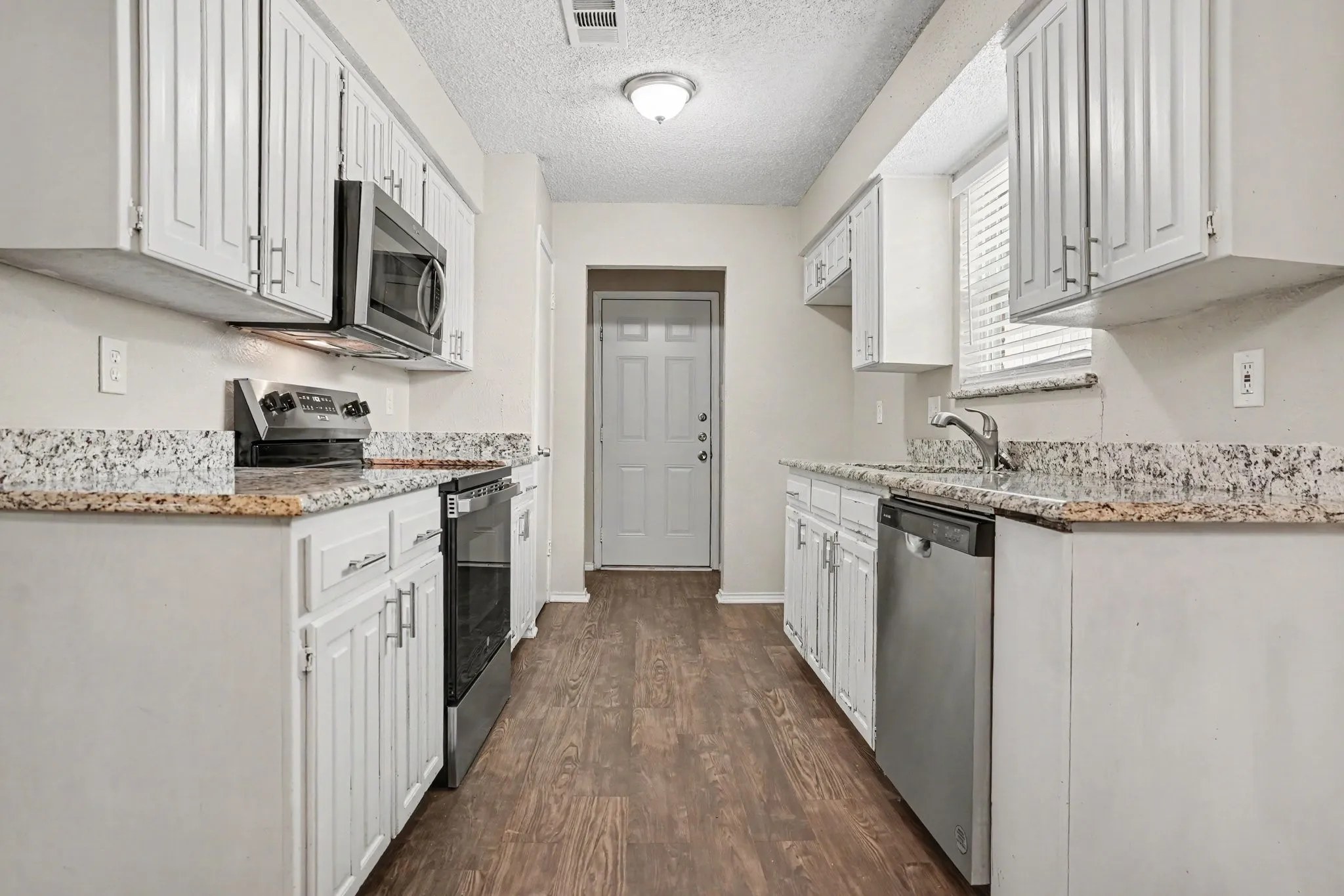Single Family Residence For Sale in Tarrant County , 6641 Fair Meadows Drive, Watauga, Texas 76148, 4 Bedroom, 2 Bathroom, 2 Garage spaces, 1,367 Sqft, built in 1979, mls#21323673, Real Estate Agent in Watauga, Homes For Sale in Tarrant county, Homes For Sale in Watauga, Realtor in Watauga Texas, Real Estate Brokerage Independent Realty Texas, Luminita Cordes Realtor