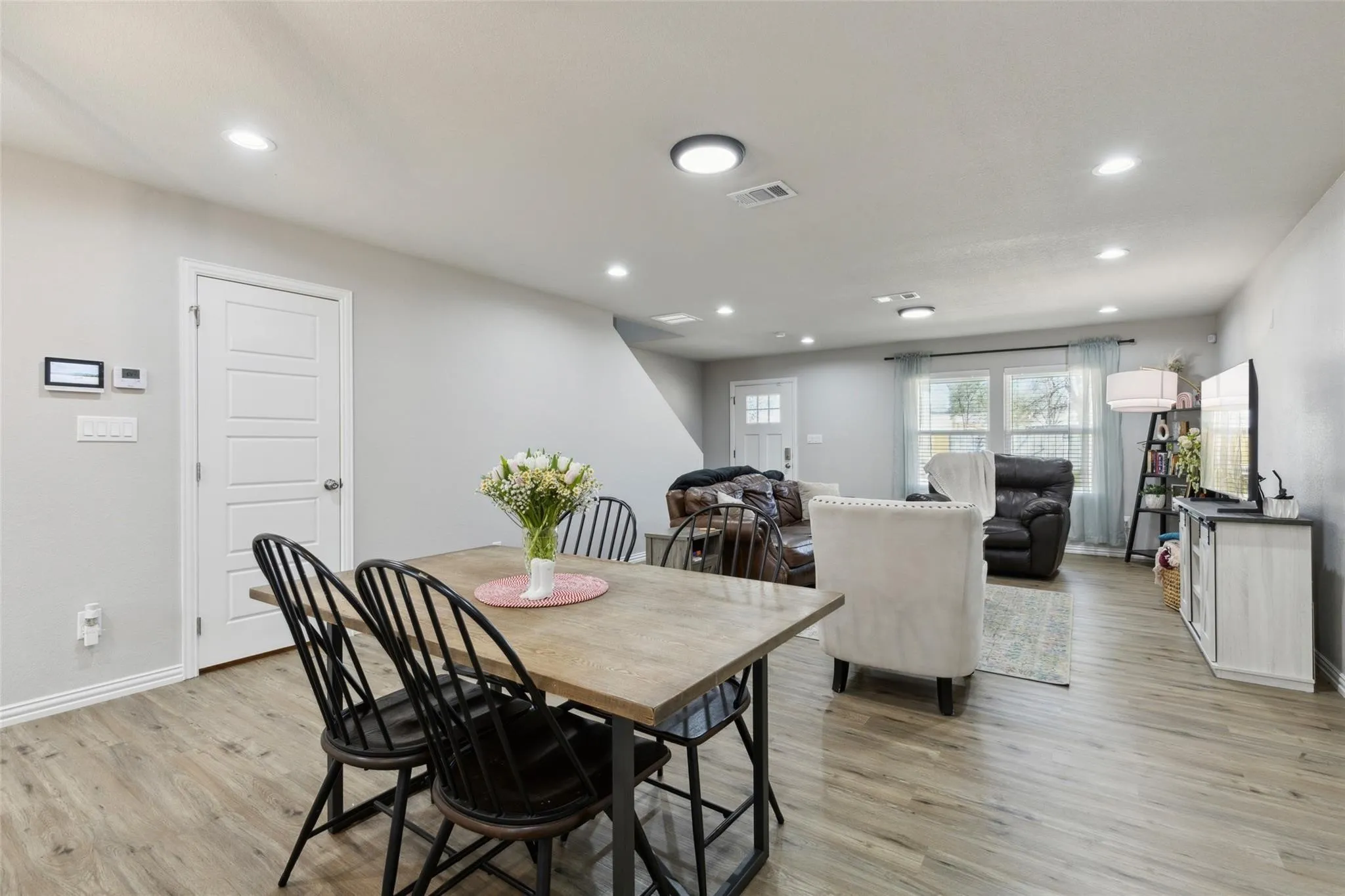 Duplex For Rent in Tarrant County , 5816 Grayson Street Street, Fort Worth, Texas 76119, 3 Bedroom, 3 Bathroom, Garage spaces, 1,250 Sqft, built in 2024, mls#21323687, Real Estate Agent in Fort Worth, Homes For Rent in Tarrant county, Homes For Rent in Fort Worth, Realtor in Fort Worth Texas, Real Estate Brokerage Independent Realty Texas, Luminita Cordes Realtor