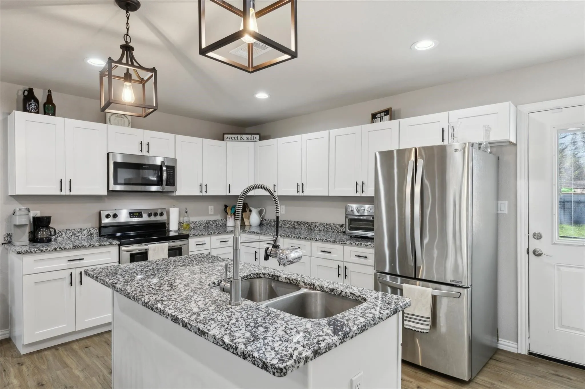 Duplex For Rent in Tarrant County , 5816 Grayson Street Street, Fort Worth, Texas 76119, 3 Bedroom, 3 Bathroom, Garage spaces, 1,250 Sqft, built in 2024, mls#21323687, Real Estate Agent in Fort Worth, Homes For Rent in Tarrant county, Homes For Rent in Fort Worth, Realtor in Fort Worth Texas, Real Estate Brokerage Independent Realty Texas, Luminita Cordes Realtor