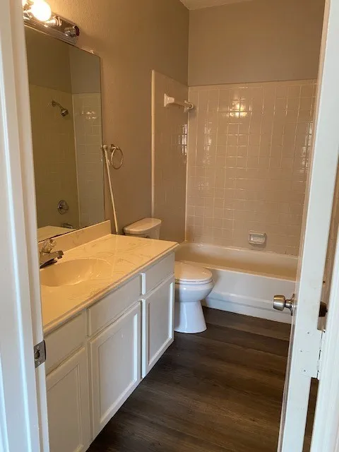 Single Family Residence For Rent in Tarrant County , 805 Melville Drive, Arlington, Texas 76015, 3 Bedroom, 2 Bathroom, 2 Garage spaces, 1,146 Sqft, built in 1986, mls#21323691, Real Estate Agent in Arlington, Homes For Rent in Tarrant county, Homes For Rent in Arlington, Realtor in Arlington Texas, Real Estate Brokerage Independent Realty Texas, Luminita Cordes Realtor