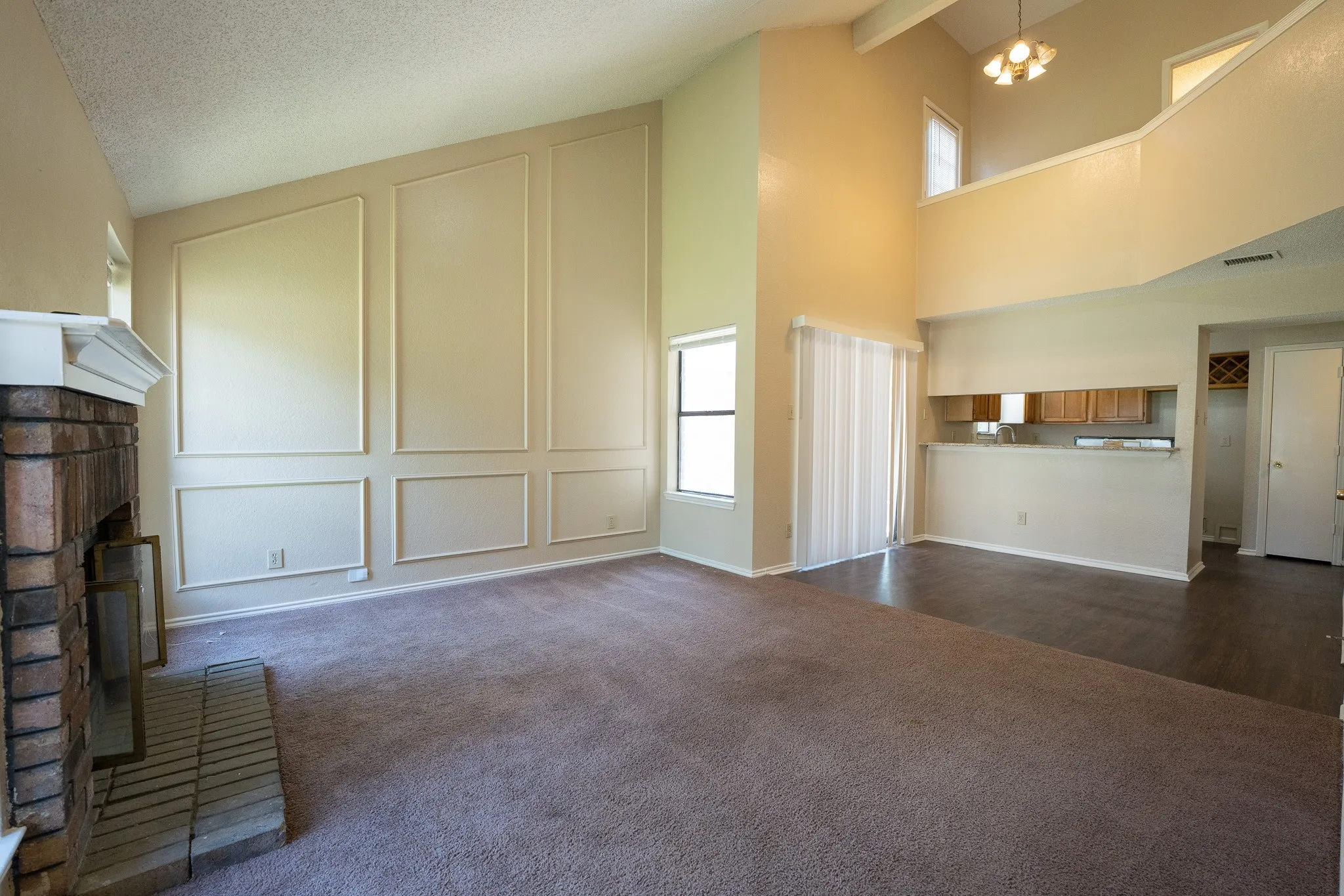 Single Family Residence For Rent in Dallas County , 2140 Norcross Drive, Mesquite, Texas 75149, 3 Bedroom, 2 Bathroom, 2 Garage spaces, 1,287 Sqft, built in 1985, mls#21323695, Real Estate Agent in Mesquite, Homes For Rent in Dallas county, Homes For Rent in Mesquite, Realtor in Mesquite Texas, Real Estate Brokerage Independent Realty Texas, Luminita Cordes Realtor