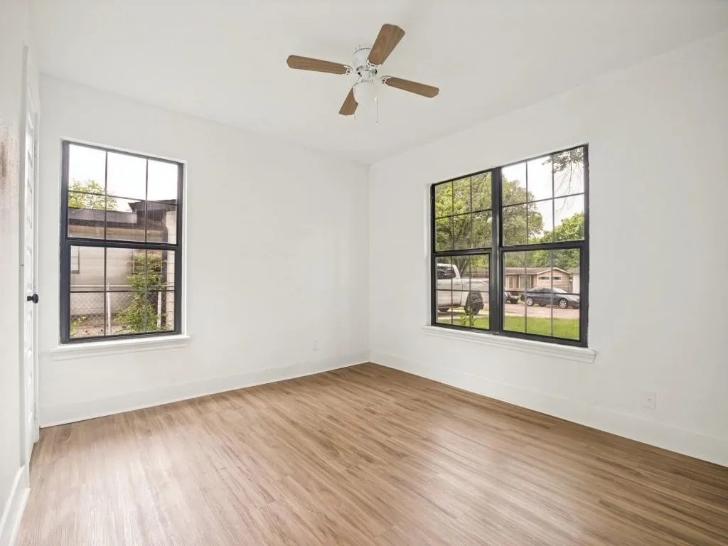 Single Family Residence For Rent in Dallas County , 616 Leyenda Drive, Mesquite, Texas 75149, 3 Bedroom, 2 Bathroom, Garage spaces, 928 Sqft, built in 1954, mls#21323716, Real Estate Agent in Mesquite, Homes For Rent in Dallas county, Homes For Rent in Mesquite, Realtor in Mesquite Texas, Real Estate Brokerage Independent Realty Texas, Luminita Cordes Realtor