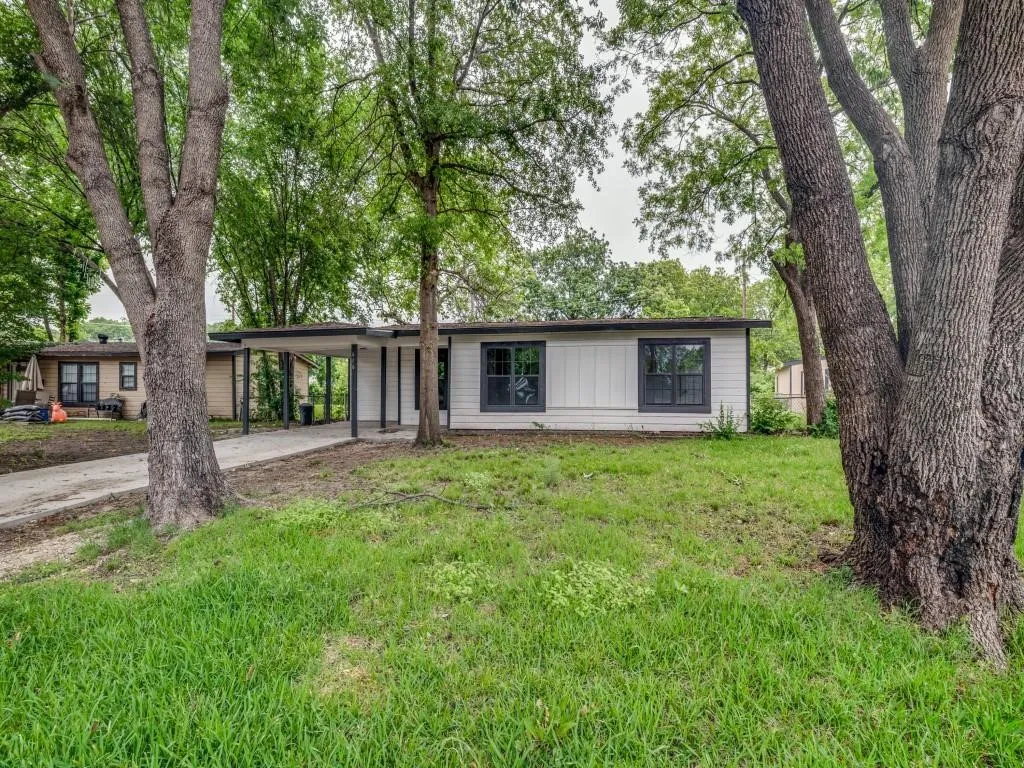 Single Family Residence For Rent in Dallas County , 616 Leyenda Drive, Mesquite, Texas 75149, 3 Bedroom, 2 Bathroom, Garage spaces, 928 Sqft, built in 1954, mls#21323716, Real Estate Agent in Mesquite, Homes For Rent in Dallas county, Homes For Rent in Mesquite, Realtor in Mesquite Texas, Real Estate Brokerage Independent Realty Texas, Luminita Cordes Realtor