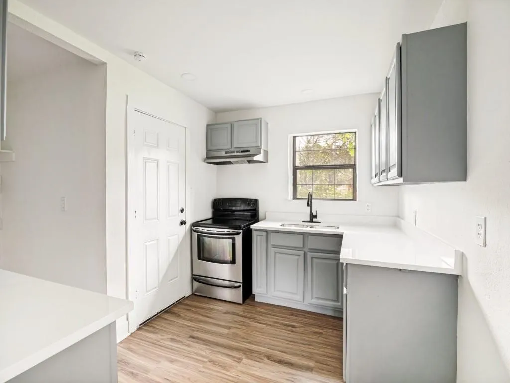 Single Family Residence For Rent in Dallas County , 616 Leyenda Drive, Mesquite, Texas 75149, 3 Bedroom, 2 Bathroom, Garage spaces, 928 Sqft, built in 1954, mls#21323716, Real Estate Agent in Mesquite, Homes For Rent in Dallas county, Homes For Rent in Mesquite, Realtor in Mesquite Texas, Real Estate Brokerage Independent Realty Texas, Luminita Cordes Realtor
