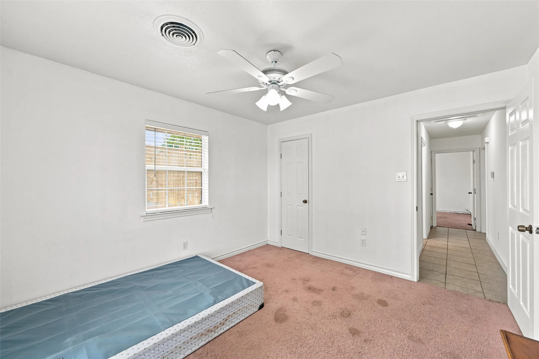 Single Family Residence For Sale in Mc Lennan County , 1203 N Reagan Street, West, Texas 76691, 3 Bedroom, 1 Bathroom, Garage spaces, 1,365 Sqft, built in 1971, Price $270,000, mls#21323704, Real Estate Agent in West, Homes For Sale in Mc Lennan county, Homes For Sale in West, Realtor in West Texas, Real Estate Brokerage Independent Realty Texas, Luminita Cordes Realtor