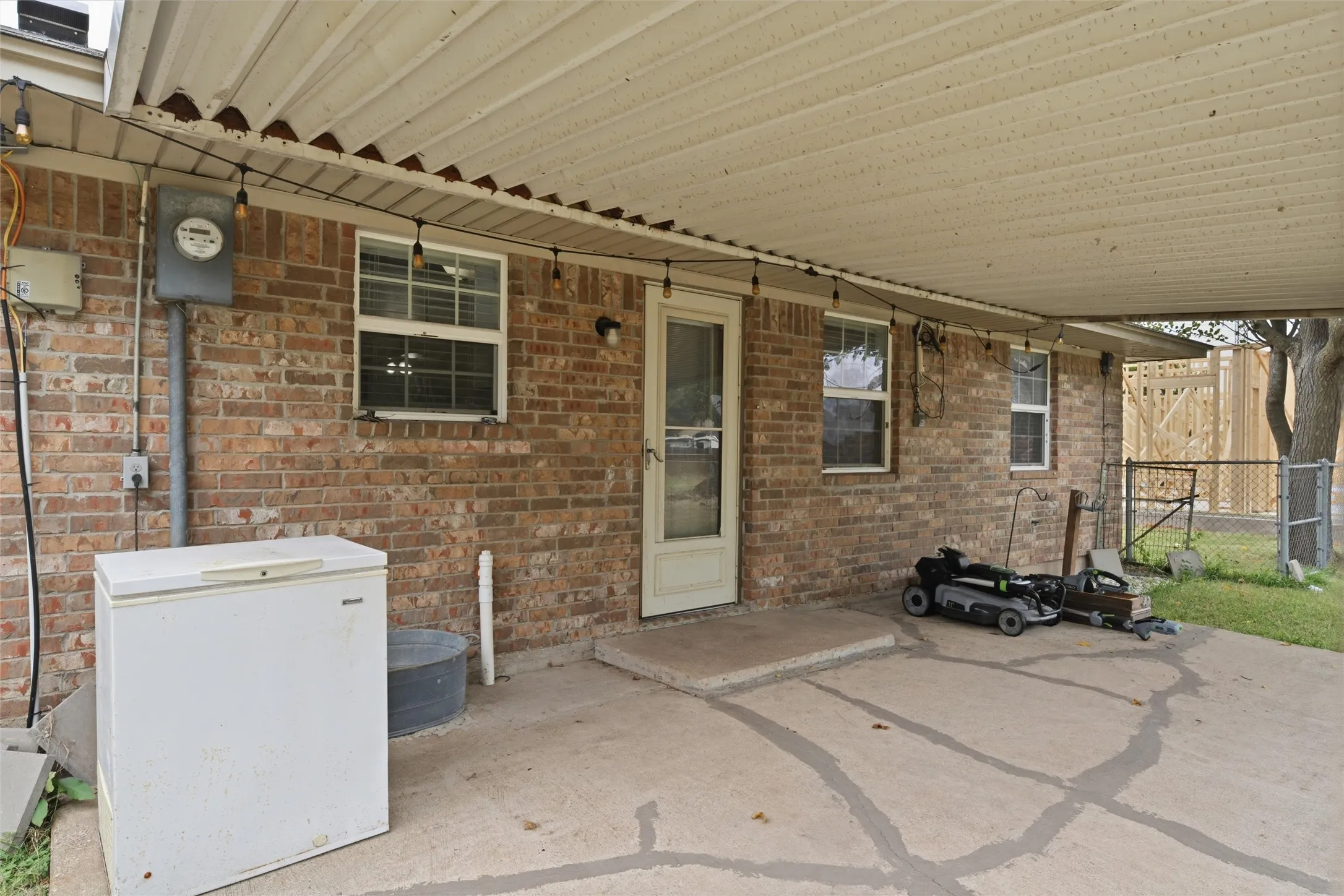 Single Family Residence For Sale in Mc Lennan County , 1203 N Reagan Street, West, Texas 76691, 3 Bedroom, 1 Bathroom, Garage spaces, 1,365 Sqft, built in 1971, Price $270,000, mls#21323704, Real Estate Agent in West, Homes For Sale in Mc Lennan county, Homes For Sale in West, Realtor in West Texas, Real Estate Brokerage Independent Realty Texas, Luminita Cordes Realtor