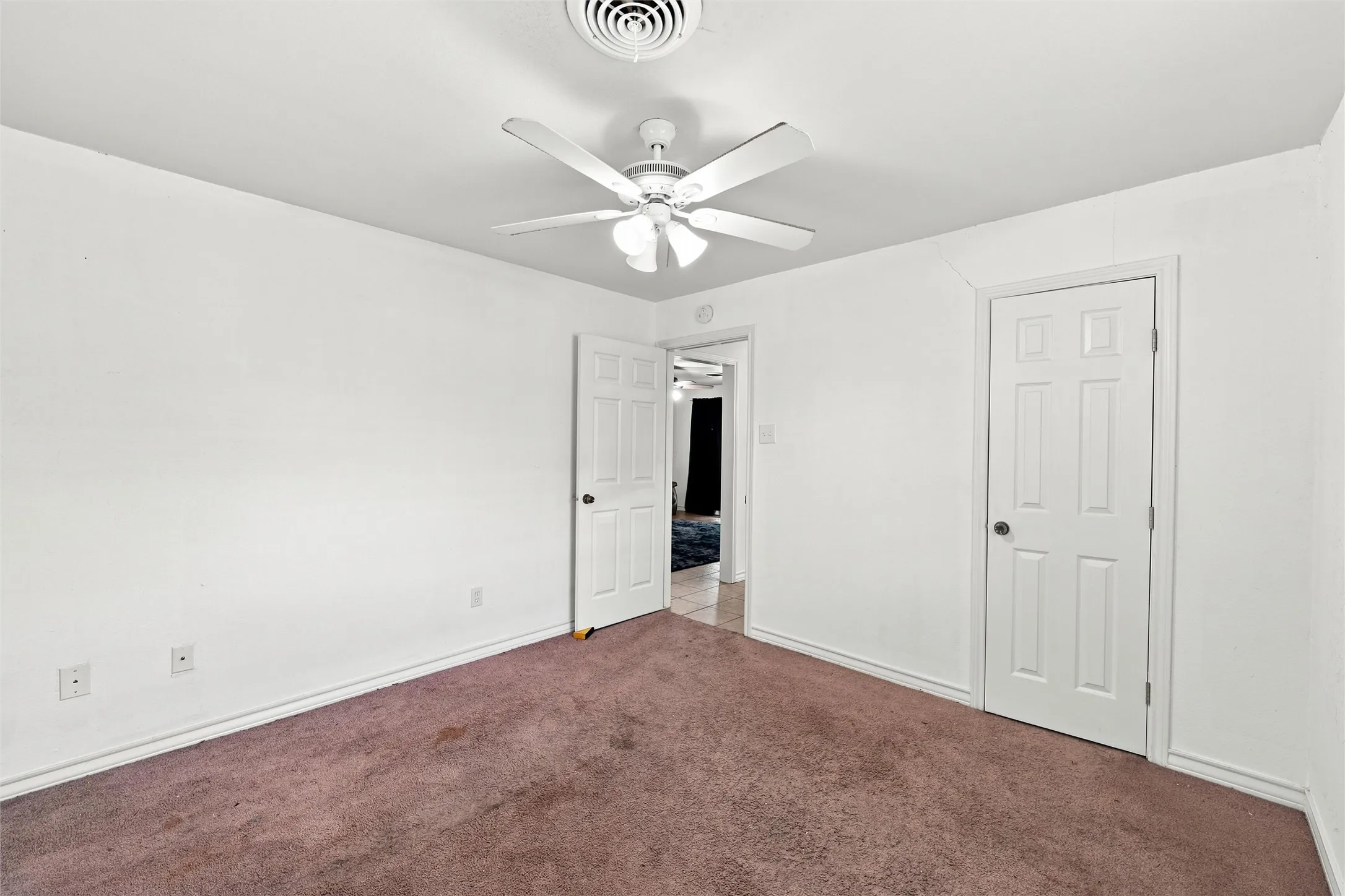 Single Family Residence For Sale in Mc Lennan County , 1203 N Reagan Street, West, Texas 76691, 3 Bedroom, 1 Bathroom, Garage spaces, 1,365 Sqft, built in 1971, Price $270,000, mls#21323704, Real Estate Agent in West, Homes For Sale in Mc Lennan county, Homes For Sale in West, Realtor in West Texas, Real Estate Brokerage Independent Realty Texas, Luminita Cordes Realtor
