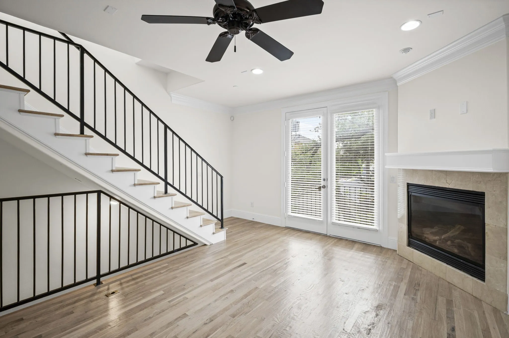 Townhouse For Rent in Dallas County , 4144 Grassmere Lane 4, University Park, Texas 75205, 4 Bedroom, 4 Bathroom, 2 Garage spaces, 2,350 Sqft, built in 2007, mls#21323738, Real Estate Agent in University Park, Homes For Rent in Dallas county, Homes For Rent in University Park, Realtor in University Park Texas, Real Estate Brokerage Independent Realty Texas, Luminita Cordes Realtor