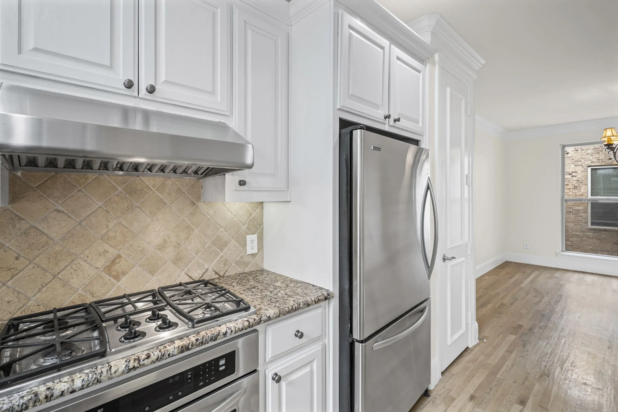 Townhouse For Rent in Dallas County , 4144 Grassmere Lane 4, University Park, Texas 75205, 4 Bedroom, 4 Bathroom, 2 Garage spaces, 2,350 Sqft, built in 2007, mls#21323738, Real Estate Agent in University Park, Homes For Rent in Dallas county, Homes For Rent in University Park, Realtor in University Park Texas, Real Estate Brokerage Independent Realty Texas, Luminita Cordes Realtor