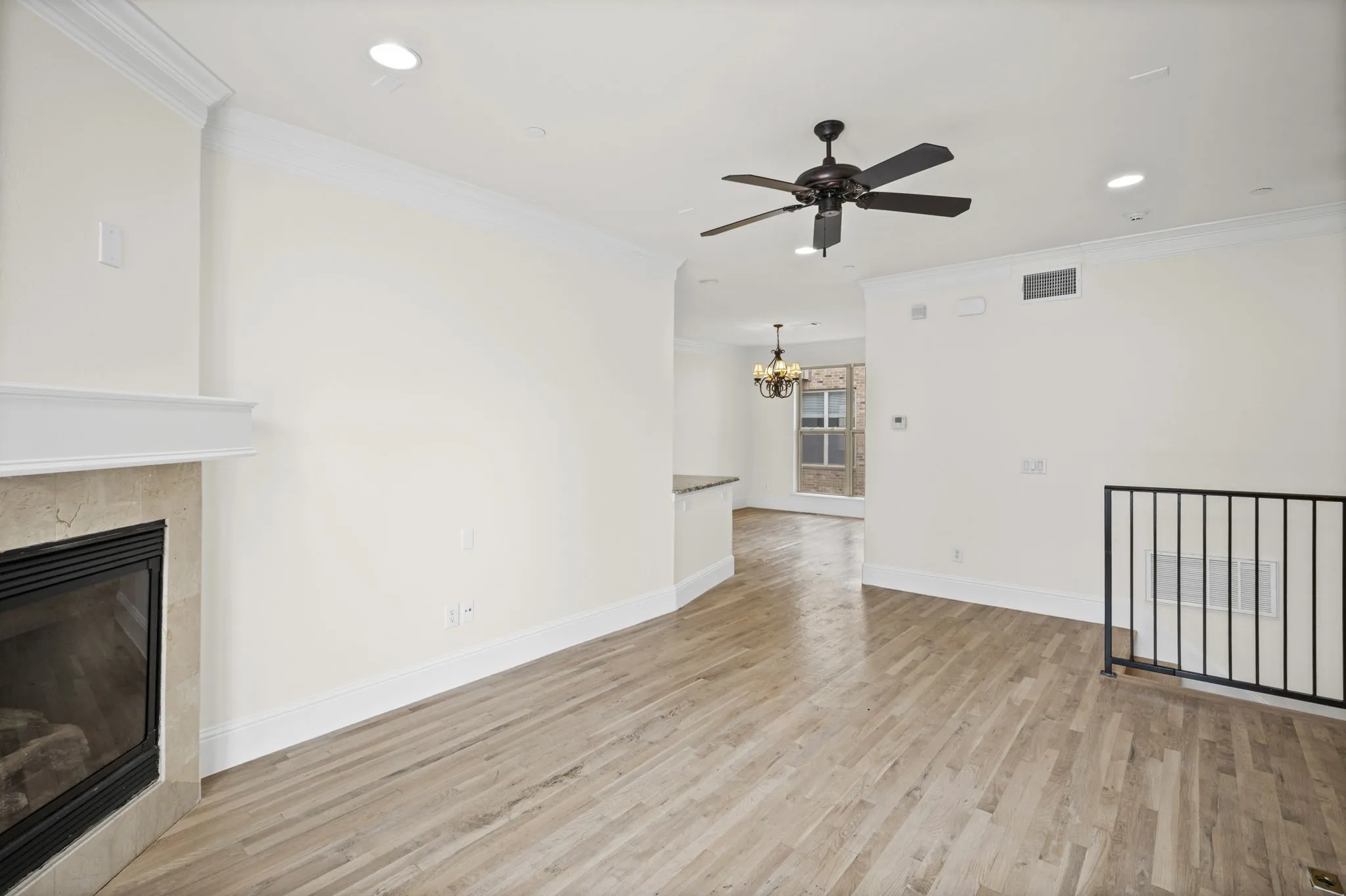 Townhouse For Rent in Dallas County , 4144 Grassmere Lane 4, University Park, Texas 75205, 4 Bedroom, 4 Bathroom, 2 Garage spaces, 2,350 Sqft, built in 2007, mls#21323738, Real Estate Agent in University Park, Homes For Rent in Dallas county, Homes For Rent in University Park, Realtor in University Park Texas, Real Estate Brokerage Independent Realty Texas, Luminita Cordes Realtor
