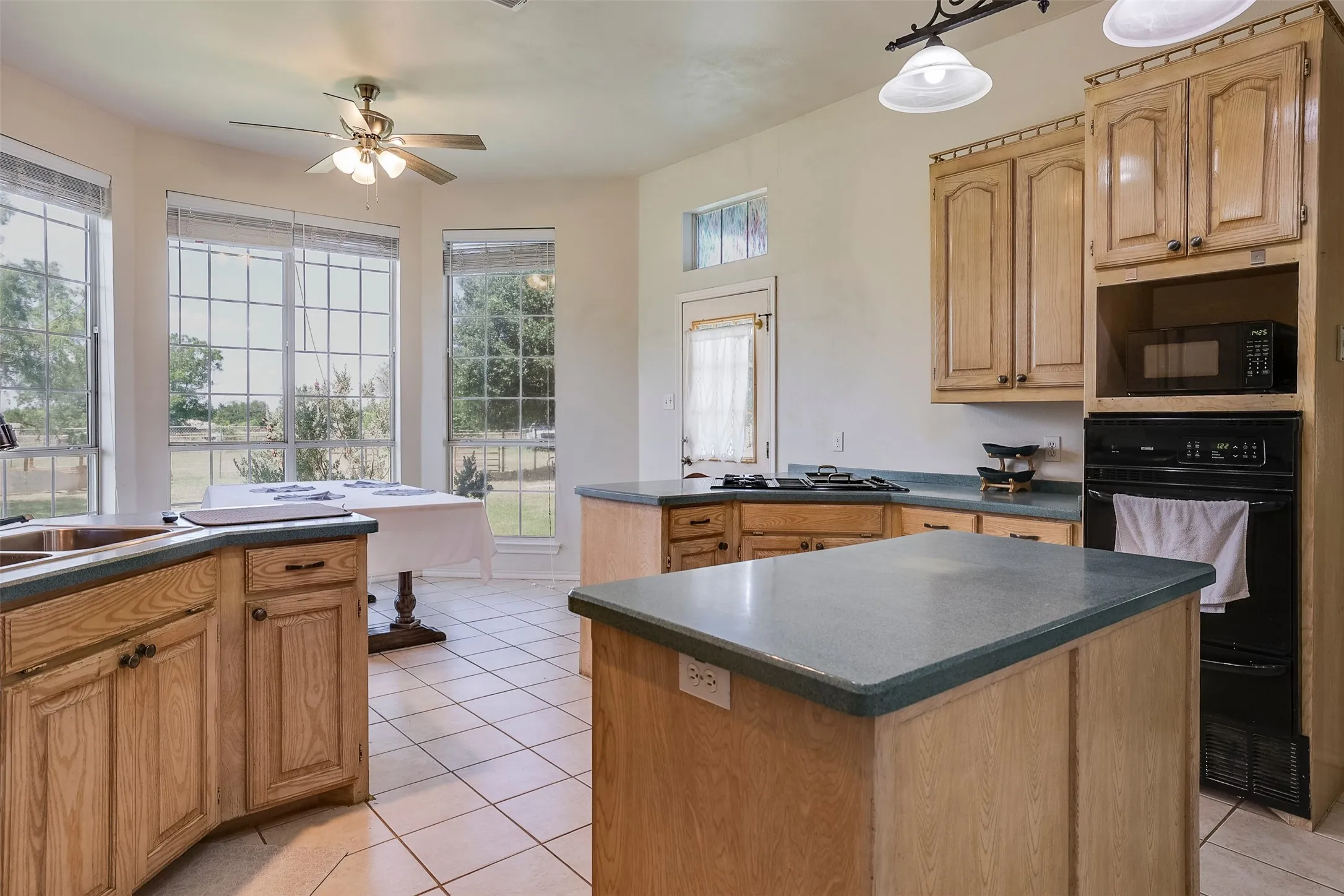 Single Family Residence For Sale in Johnson County , 6712 SUNDANCE Circle, Joshua, Texas 76058, 5 Bedroom, 3 Bathroom, Garage spaces, 2,130 Sqft, built in 1994, mls#21323648, Real Estate Agent in Joshua, Homes For Sale in Johnson county, Homes For Sale in Joshua, Realtor in Joshua Texas, Real Estate Brokerage Independent Realty Texas, Luminita Cordes Realtor
