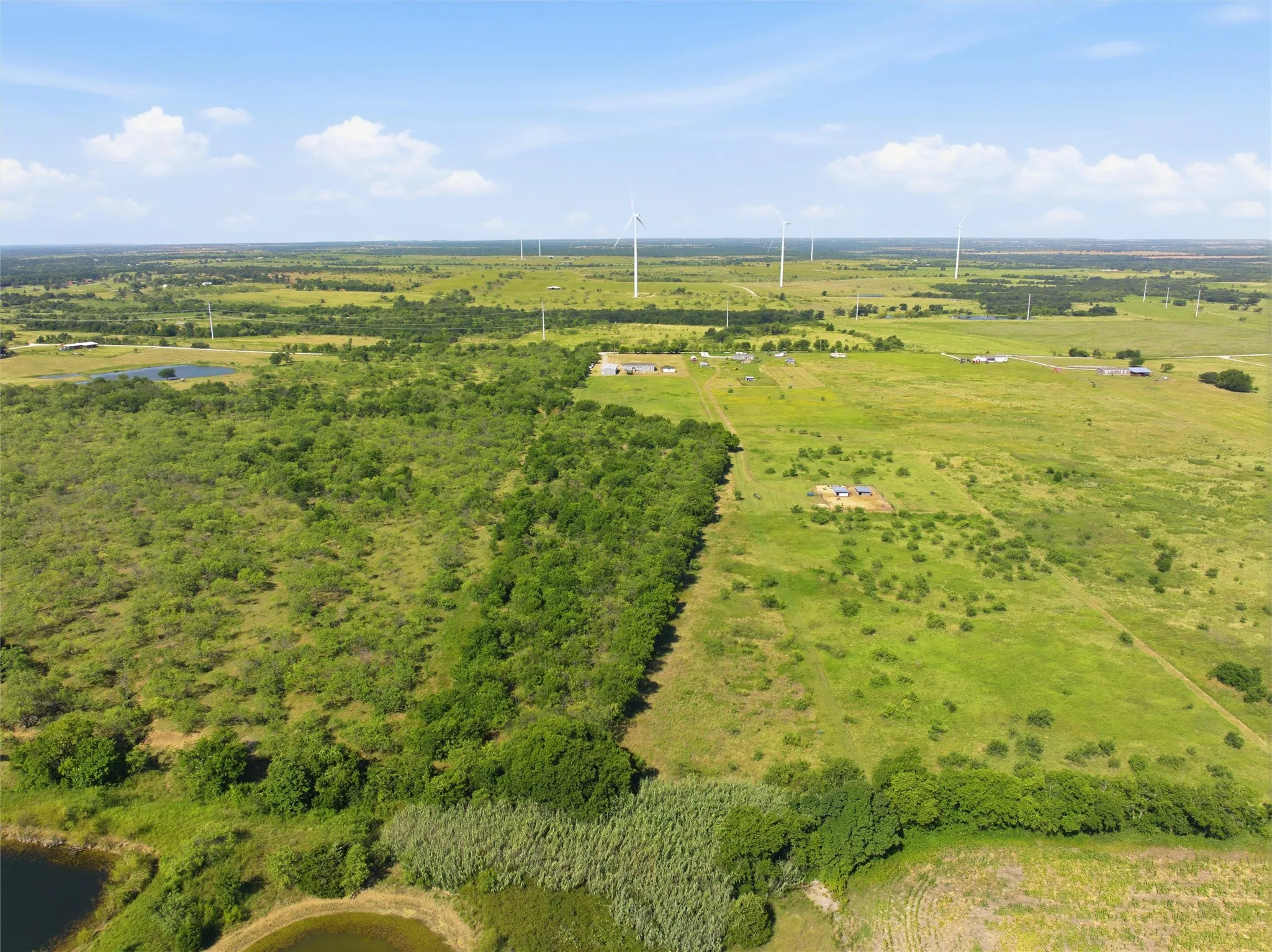 Single Family Residence For Sale in Hill County , 404 Hcr 3258, Mount Calm, Texas 76673, 4 Bedroom, 3 Bathroom, 4 Garage spaces, 2,190 Sqft, built in 2023, mls#21323586, Real Estate Agent in Mount Calm, Homes For Sale in Hill county, Homes For Sale in Mount Calm, Realtor in Mount Calm Texas, Real Estate Brokerage Independent Realty Texas, Luminita Cordes Realtor