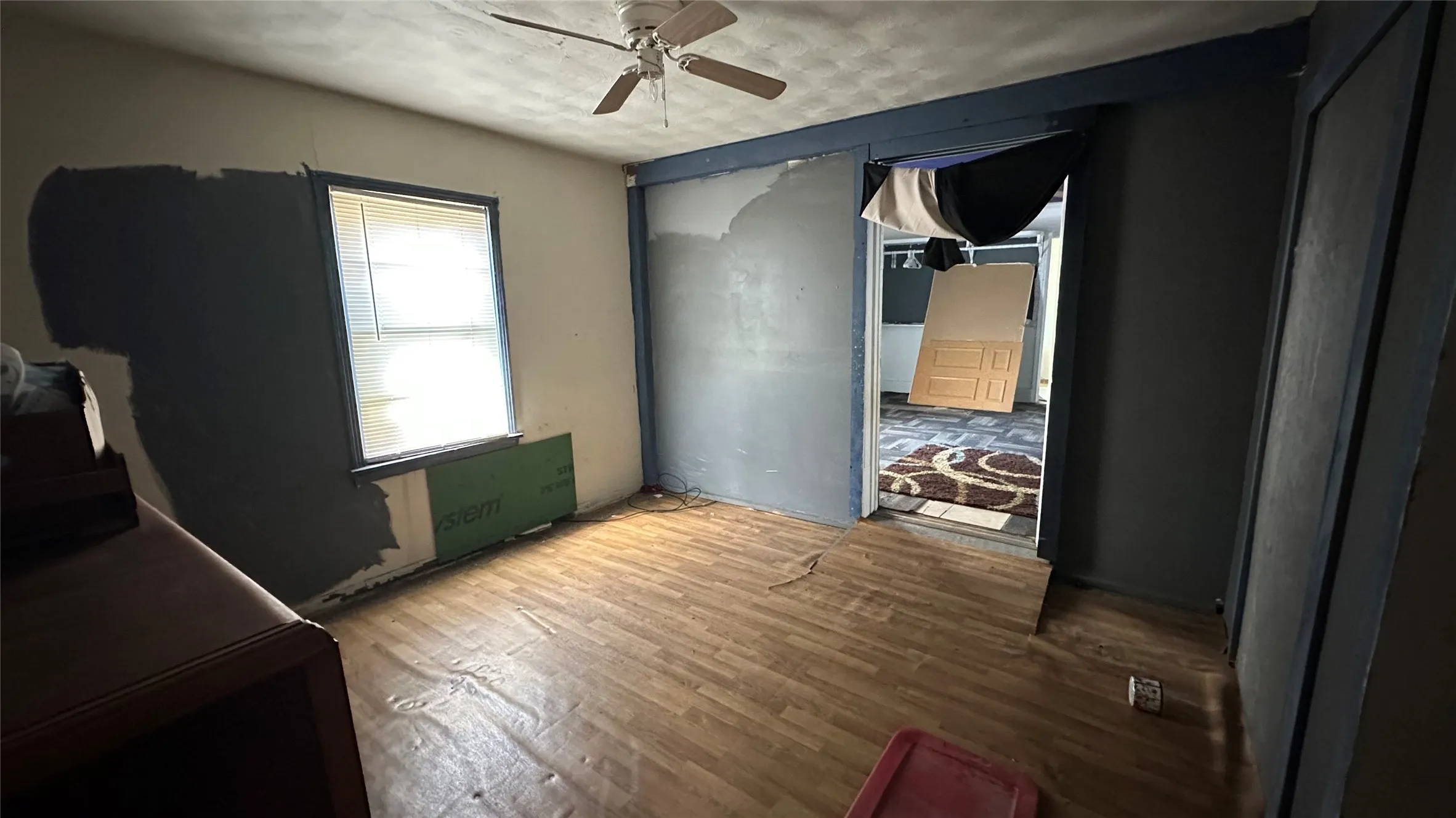 Single Family Residence For Sale in Dallas County , 3815 Alsbury Street, Dallas, Texas 75216, 3 Bedrooms, 1 Bathroom, 1 Garage spaces, 1,008 Sqft, built in 1959, Price $170,000, mls#21312999, Real Estate Agent in Dallas, Homes For Sale in Dallas county, Homes For Sale in Dallas, Realtor in Dallas Texas, Real Estate Brokerage Independent Realty Texas, Luminita Cordes Realtor