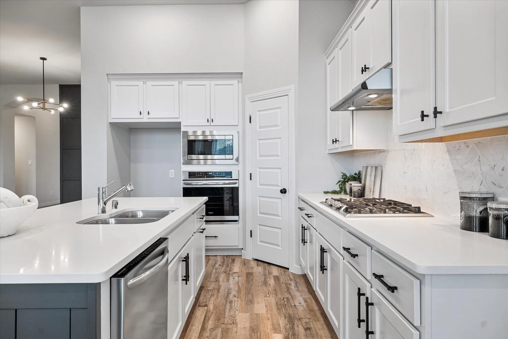 Single Family Residence For Rent in Denton County , 1100 Parkstone Drive, Little Elm, Texas 76227, 4 Bedroom, 3 Bathroom, 2 Garage spaces, 2,253 Sqft, built in 2019, mls#21323046, Real Estate Agent in Little Elm, Homes For Rent in Denton county, Homes For Rent in Little Elm, Realtor in Little Elm Texas, Real Estate Brokerage Independent Realty Texas, Luminita Cordes Realtor