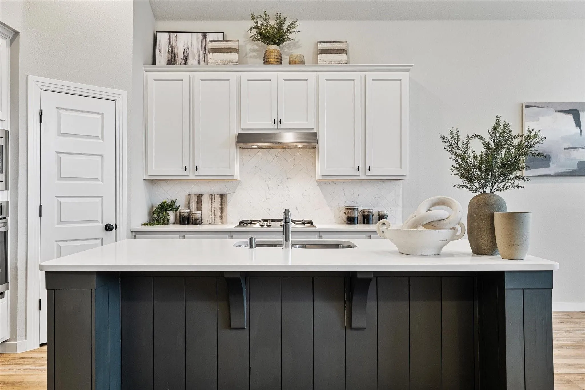 Single Family Residence For Rent in Denton County , 1100 Parkstone Drive, Little Elm, Texas 76227, 4 Bedroom, 3 Bathroom, 2 Garage spaces, 2,253 Sqft, built in 2019, mls#21323046, Real Estate Agent in Little Elm, Homes For Rent in Denton county, Homes For Rent in Little Elm, Realtor in Little Elm Texas, Real Estate Brokerage Independent Realty Texas, Luminita Cordes Realtor
