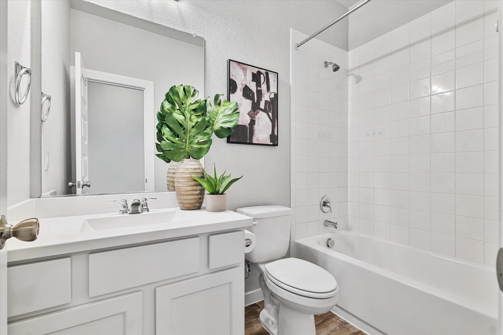 Single Family Residence For Rent in Denton County , 1100 Parkstone Drive, Little Elm, Texas 76227, 4 Bedroom, 3 Bathroom, 2 Garage spaces, 2,253 Sqft, built in 2019, mls#21323046, Real Estate Agent in Little Elm, Homes For Rent in Denton county, Homes For Rent in Little Elm, Realtor in Little Elm Texas, Real Estate Brokerage Independent Realty Texas, Luminita Cordes Realtor