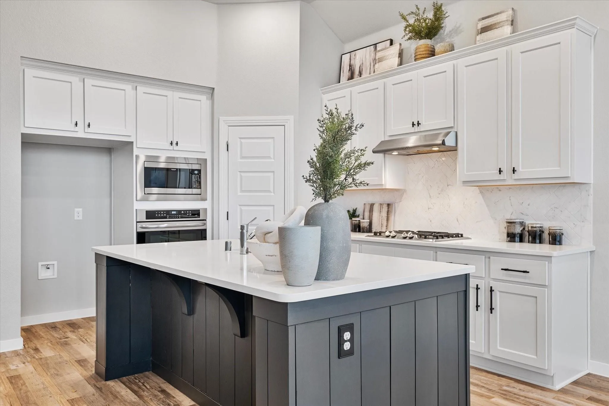Single Family Residence For Rent in Denton County , 1100 Parkstone Drive, Little Elm, Texas 76227, 4 Bedroom, 3 Bathroom, 2 Garage spaces, 2,253 Sqft, built in 2019, mls#21323046, Real Estate Agent in Little Elm, Homes For Rent in Denton county, Homes For Rent in Little Elm, Realtor in Little Elm Texas, Real Estate Brokerage Independent Realty Texas, Luminita Cordes Realtor
