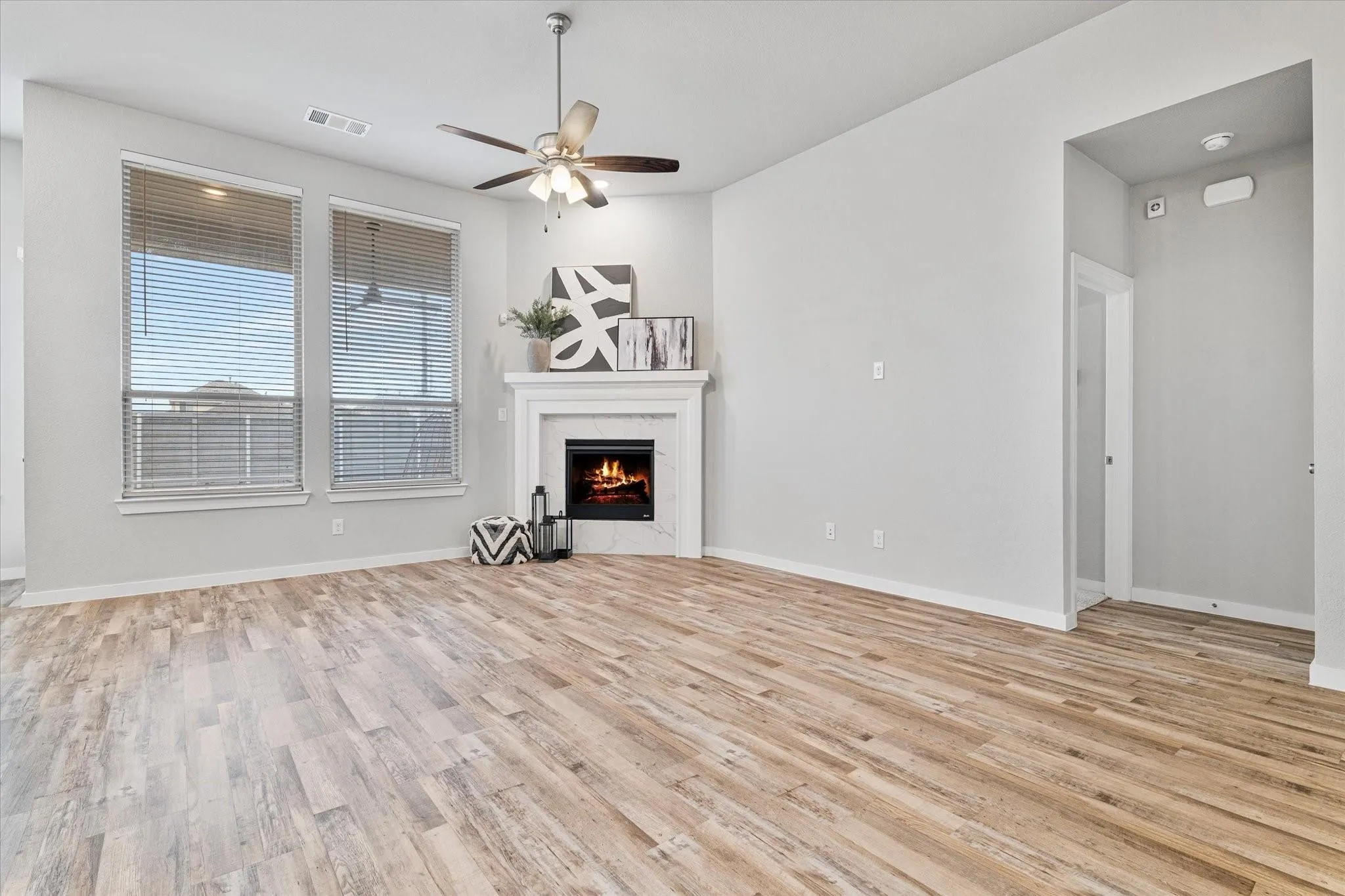 Single Family Residence For Rent in Denton County , 1100 Parkstone Drive, Little Elm, Texas 76227, 4 Bedroom, 3 Bathroom, 2 Garage spaces, 2,253 Sqft, built in 2019, mls#21323046, Real Estate Agent in Little Elm, Homes For Rent in Denton county, Homes For Rent in Little Elm, Realtor in Little Elm Texas, Real Estate Brokerage Independent Realty Texas, Luminita Cordes Realtor