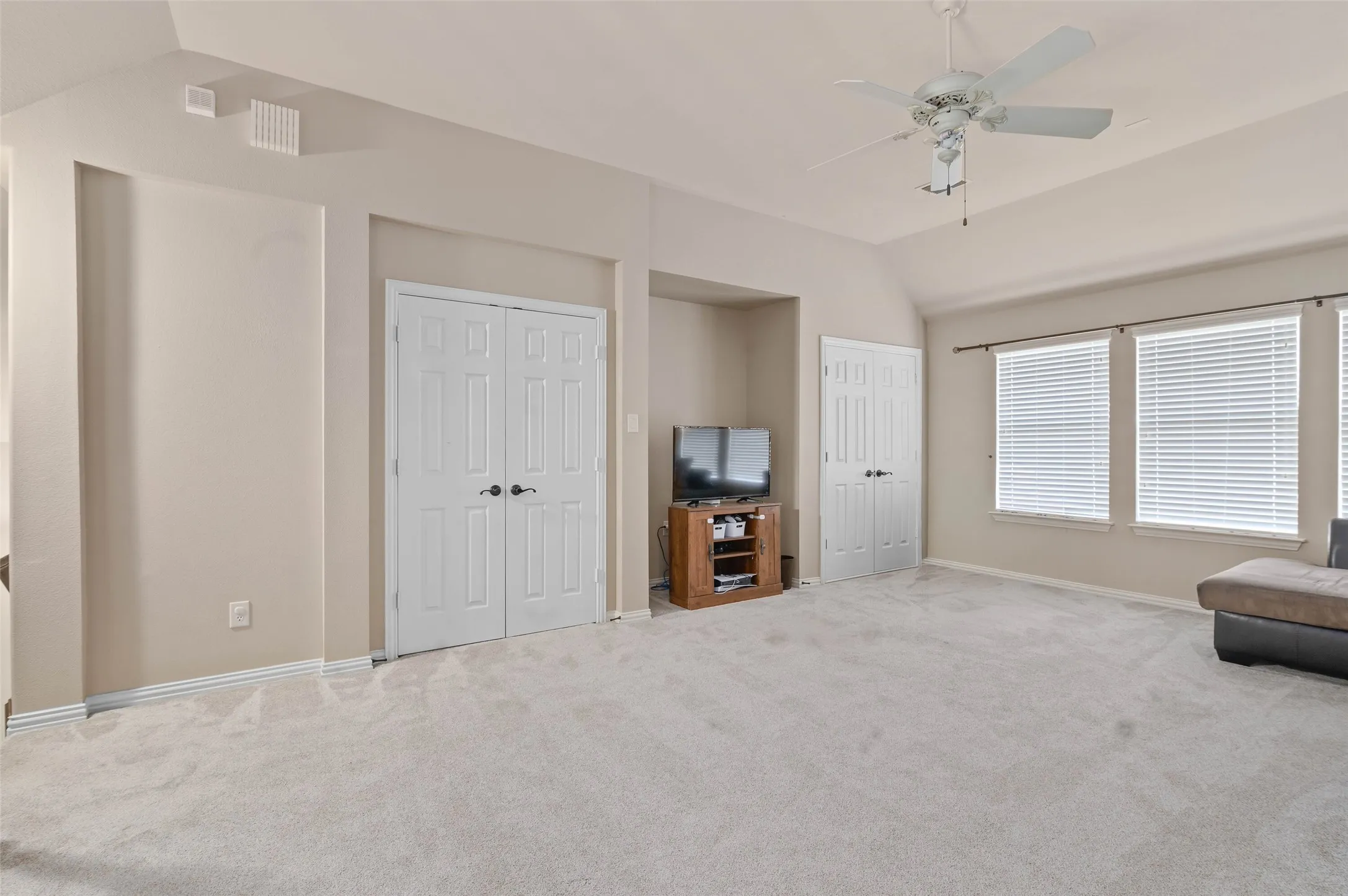 Single Family Residence For Sale in Collin County , 964 Cougar Drive, Allen, Texas 75013, 4 Bedroom, 3 Bathroom, 2 Garage spaces, 3,039 Sqft, built in 2008, mls#21322283, Real Estate Agent in Allen, Homes For Sale in Collin county, Homes For Sale in Allen, Realtor in Allen Texas, Real Estate Brokerage Independent Realty Texas, Luminita Cordes Realtor
