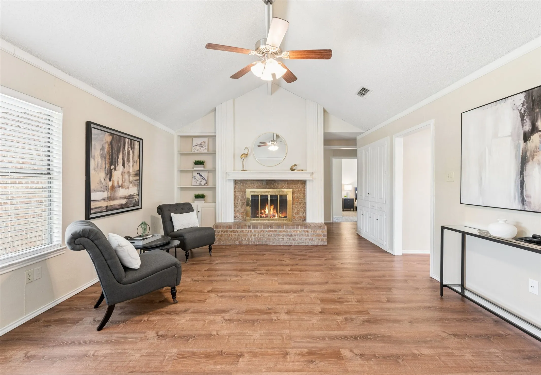 Single Family Residence For Sale in Tarrant County , 5341 Bob Drive, North Richland Hills, Texas 76180, 3 Bedroom, 2 Bathroom, 2 Garage spaces, 1,857 Sqft, built in 1984, mls#21315767, Real Estate Agent in North Richland Hills, Homes For Sale in Tarrant county, Homes For Sale in North Richland Hills, Realtor in North Richland Hills Texas, Real Estate Brokerage Independent Realty Texas, Luminita Cordes Realtor