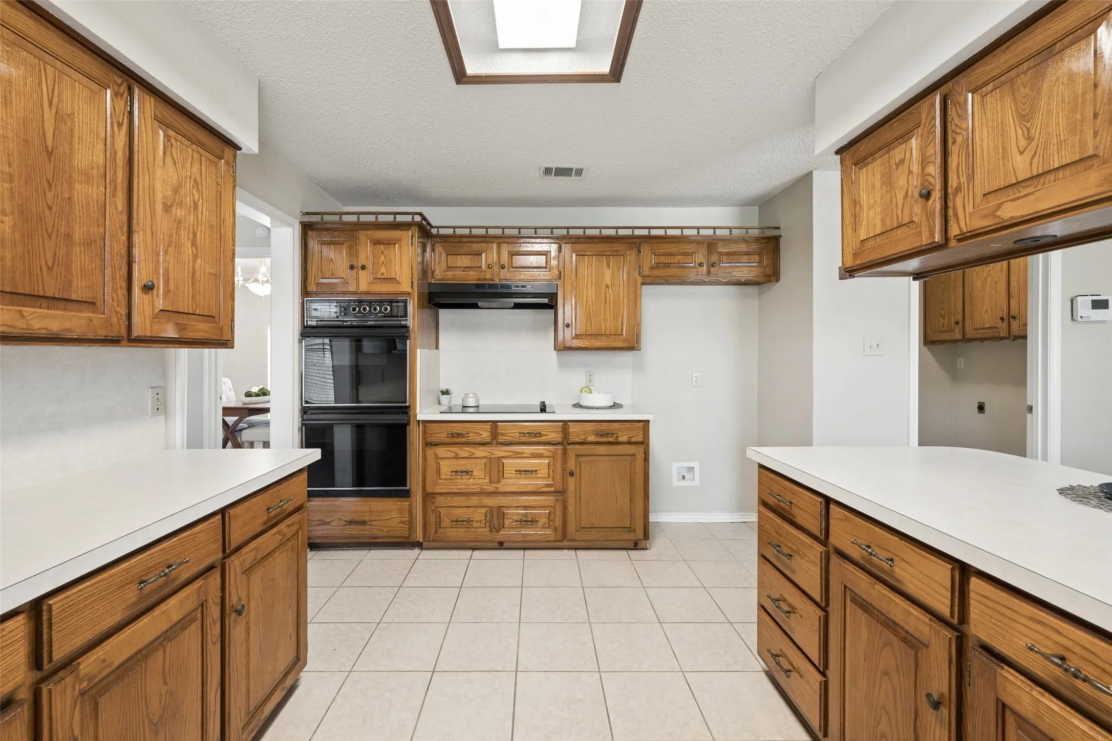 Single Family Residence For Sale in Tarrant County , 5341 Bob Drive, North Richland Hills, Texas 76180, 3 Bedroom, 2 Bathroom, 2 Garage spaces, 1,857 Sqft, built in 1984, mls#21315767, Real Estate Agent in North Richland Hills, Homes For Sale in Tarrant county, Homes For Sale in North Richland Hills, Realtor in North Richland Hills Texas, Real Estate Brokerage Independent Realty Texas, Luminita Cordes Realtor