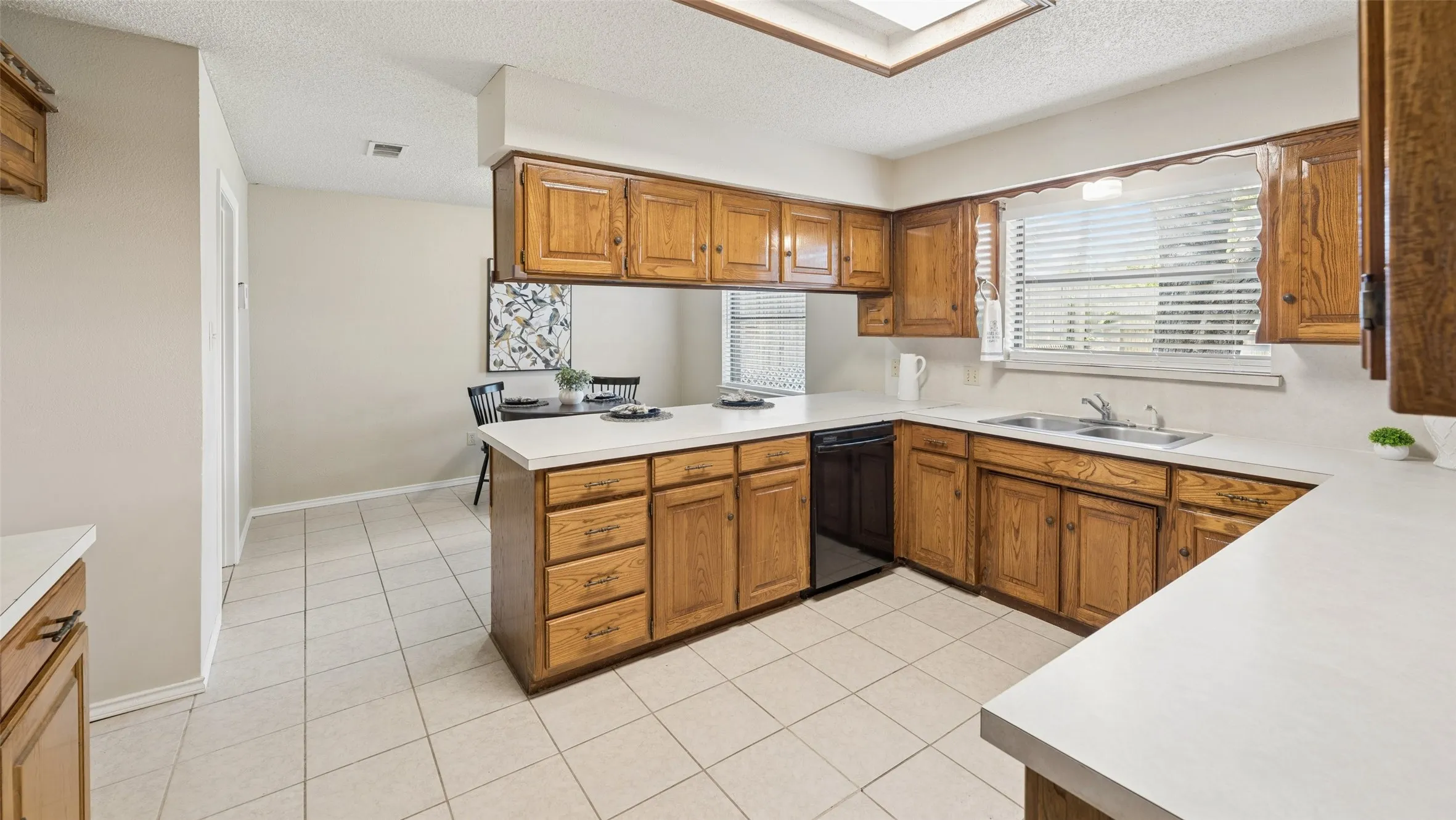 Single Family Residence For Sale in Tarrant County , 5341 Bob Drive, North Richland Hills, Texas 76180, 3 Bedroom, 2 Bathroom, 2 Garage spaces, 1,857 Sqft, built in 1984, mls#21315767, Real Estate Agent in North Richland Hills, Homes For Sale in Tarrant county, Homes For Sale in North Richland Hills, Realtor in North Richland Hills Texas, Real Estate Brokerage Independent Realty Texas, Luminita Cordes Realtor