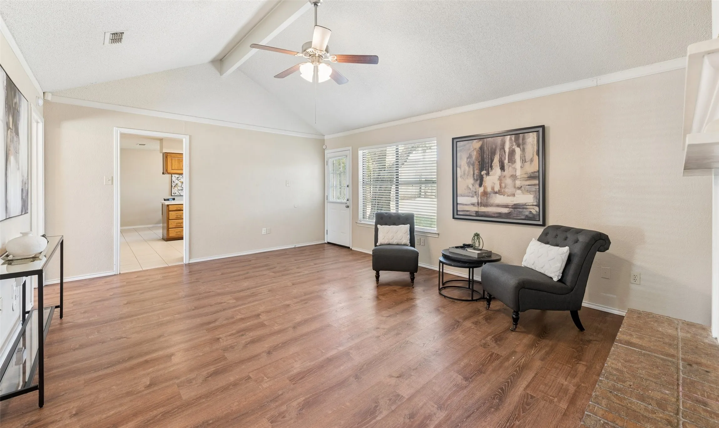 Single Family Residence For Sale in Tarrant County , 5341 Bob Drive, North Richland Hills, Texas 76180, 3 Bedroom, 2 Bathroom, 2 Garage spaces, 1,857 Sqft, built in 1984, mls#21315767, Real Estate Agent in North Richland Hills, Homes For Sale in Tarrant county, Homes For Sale in North Richland Hills, Realtor in North Richland Hills Texas, Real Estate Brokerage Independent Realty Texas, Luminita Cordes Realtor