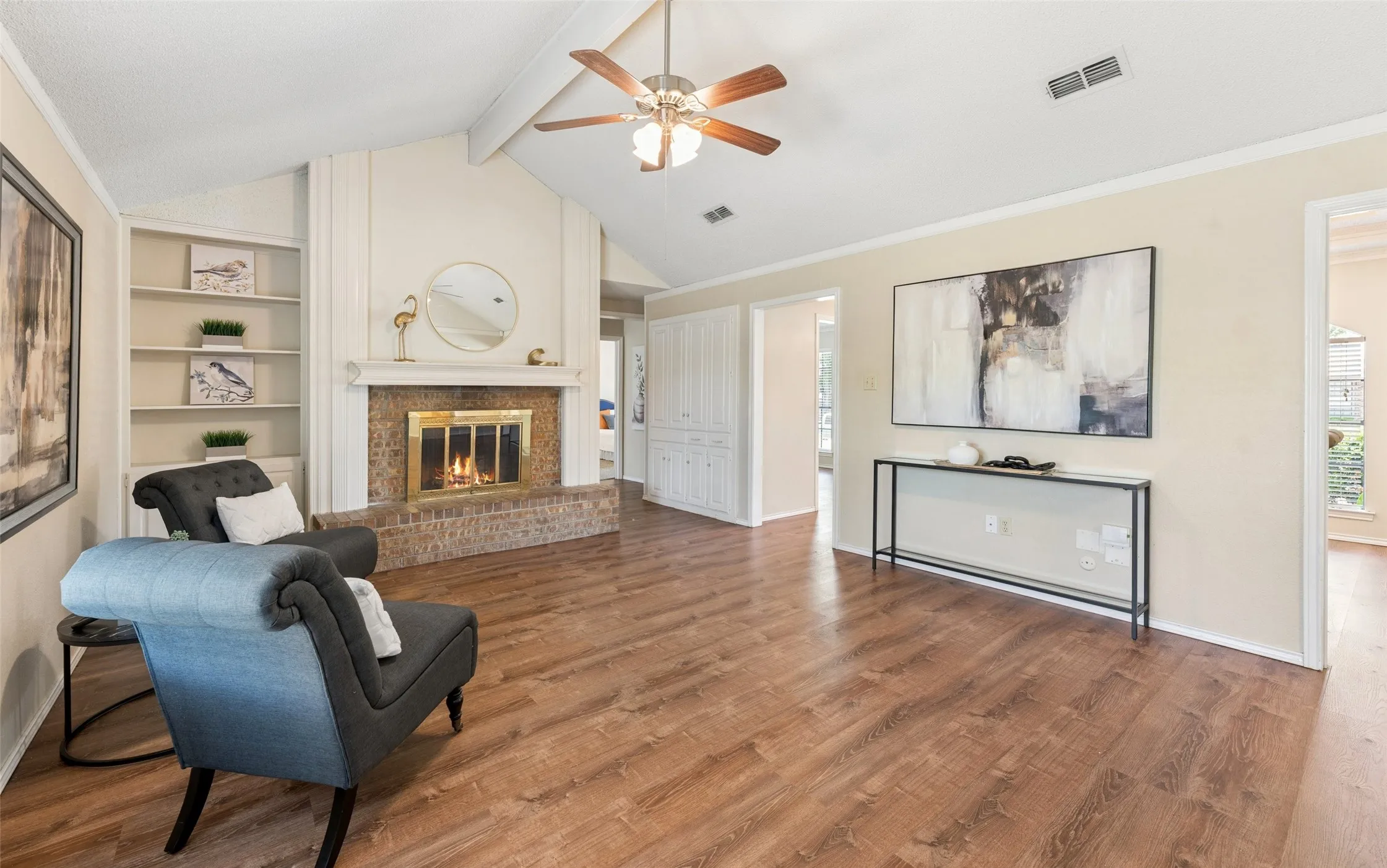 Single Family Residence For Sale in Tarrant County , 5341 Bob Drive, North Richland Hills, Texas 76180, 3 Bedroom, 2 Bathroom, 2 Garage spaces, 1,857 Sqft, built in 1984, mls#21315767, Real Estate Agent in North Richland Hills, Homes For Sale in Tarrant county, Homes For Sale in North Richland Hills, Realtor in North Richland Hills Texas, Real Estate Brokerage Independent Realty Texas, Luminita Cordes Realtor
