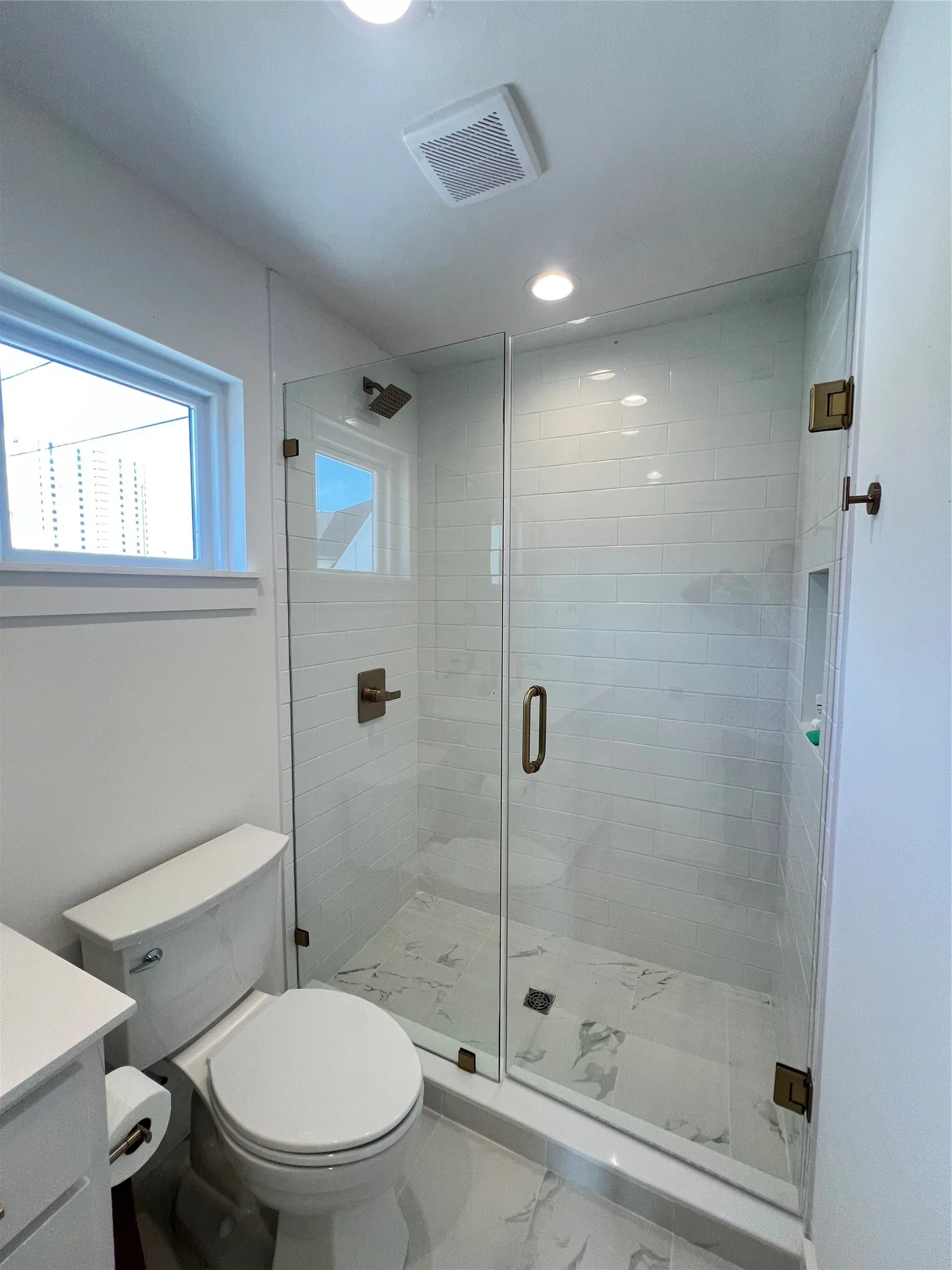 Single Family Residence For Rent in Dallas County , 3303 Homer Street, Dallas, Texas 75206, 7 Bedrooms, 8 Bathrooms, 2 Garage spaces, 3,400 Sqft, built in 2025, Price $16,000, mls#21323601, Real Estate Agent in Dallas, Homes For Rent in Dallas county, Homes For Rent in Dallas, Realtor in Dallas Texas, Real Estate Brokerage Independent Realty Texas, Luminita Cordes Realtor