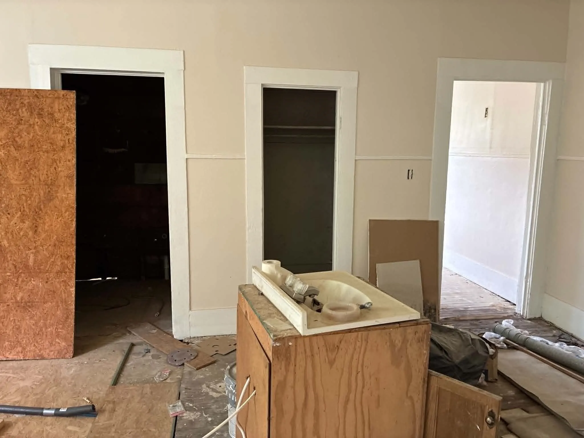 Duplex For Sale in Gregg County , 1408 / 1410 S 12th Street, Longview, Texas 75602, 2 Bedroom, 2 Bathroom, Garage spaces, 0 Sqft, built in 1951, mls#21316647, Real Estate Agent in Longview, Homes For Sale in Gregg county, Homes For Sale in Longview, Realtor in Longview Texas, Real Estate Brokerage Independent Realty Texas, Luminita Cordes Realtor