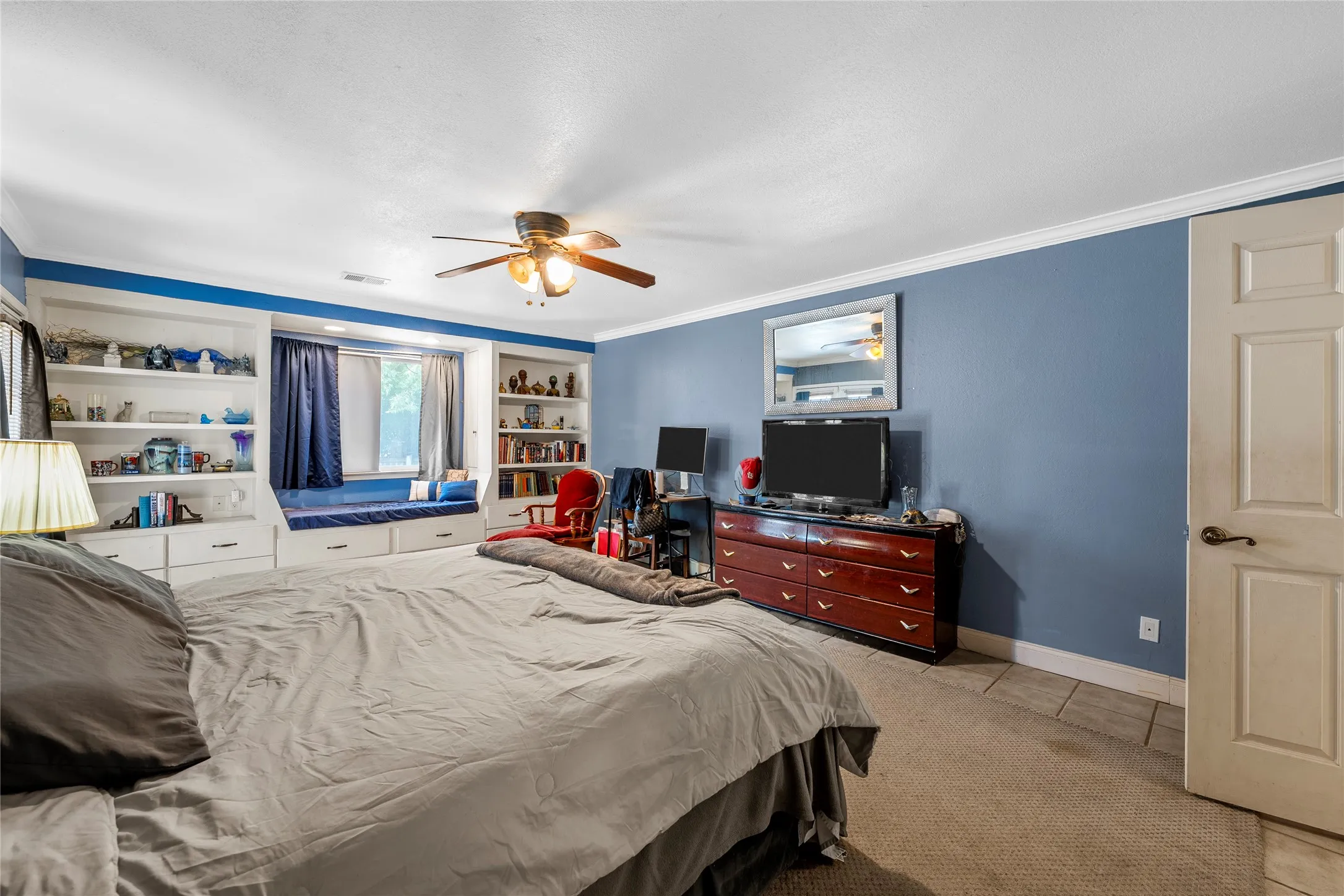 Single Family Residence For Sale in Mc Lennan County , 2105 Real Drive, Woodway, Texas 76712, 4 Bedroom, 2 Bathroom, 2 Garage spaces, 1,563 Sqft, built in 1980, Price $255,000, mls#21323699, Real Estate Agent in Woodway, Homes For Sale in Mc Lennan county, Homes For Sale in Woodway, Realtor in Woodway Texas, Real Estate Brokerage Independent Realty Texas, Luminita Cordes Realtor