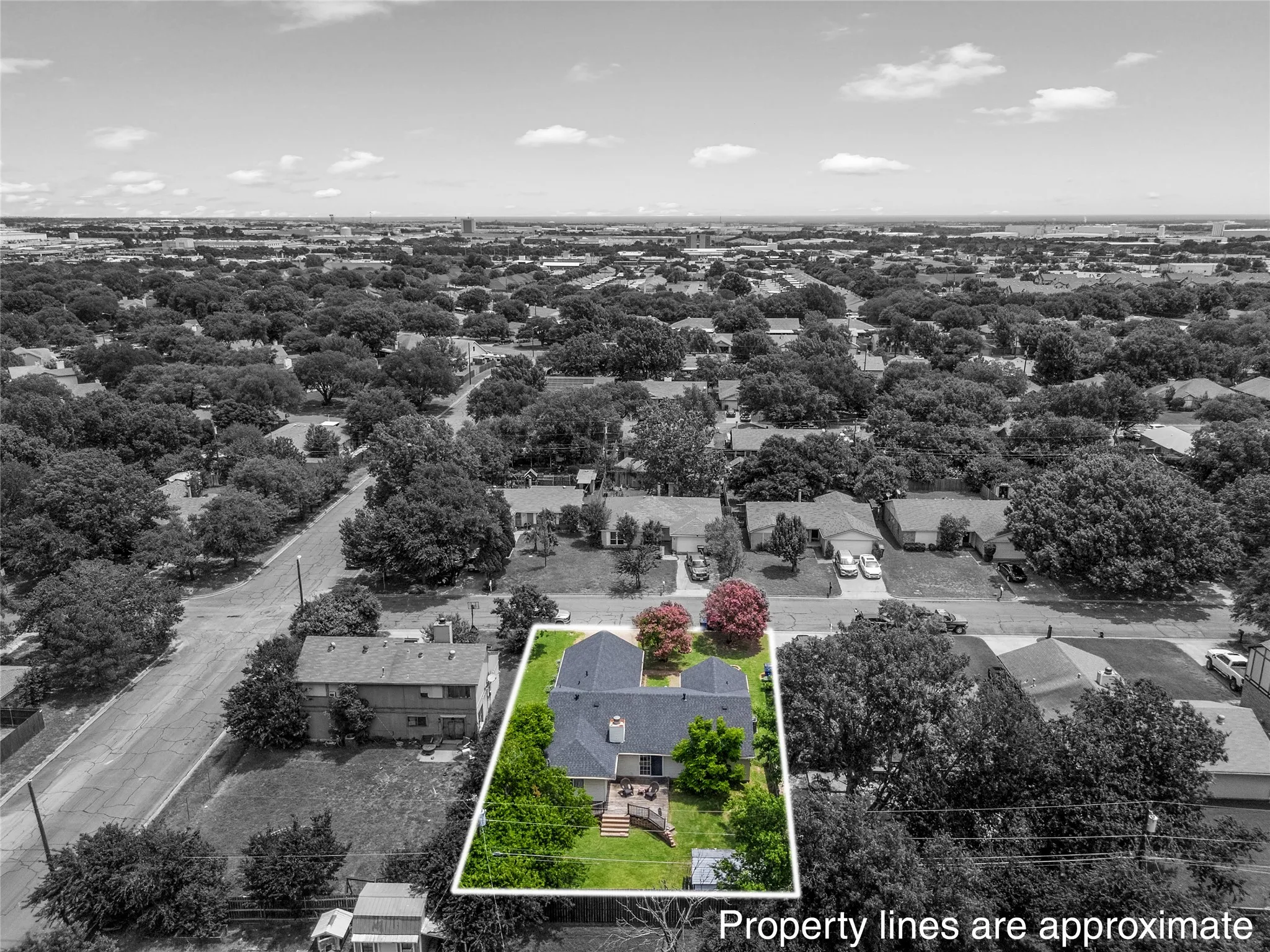 Single Family Residence For Sale in Mc Lennan County , 2105 Real Drive, Woodway, Texas 76712, 4 Bedroom, 2 Bathroom, 2 Garage spaces, 1,563 Sqft, built in 1980, Price $255,000, mls#21323699, Real Estate Agent in Woodway, Homes For Sale in Mc Lennan county, Homes For Sale in Woodway, Realtor in Woodway Texas, Real Estate Brokerage Independent Realty Texas, Luminita Cordes Realtor