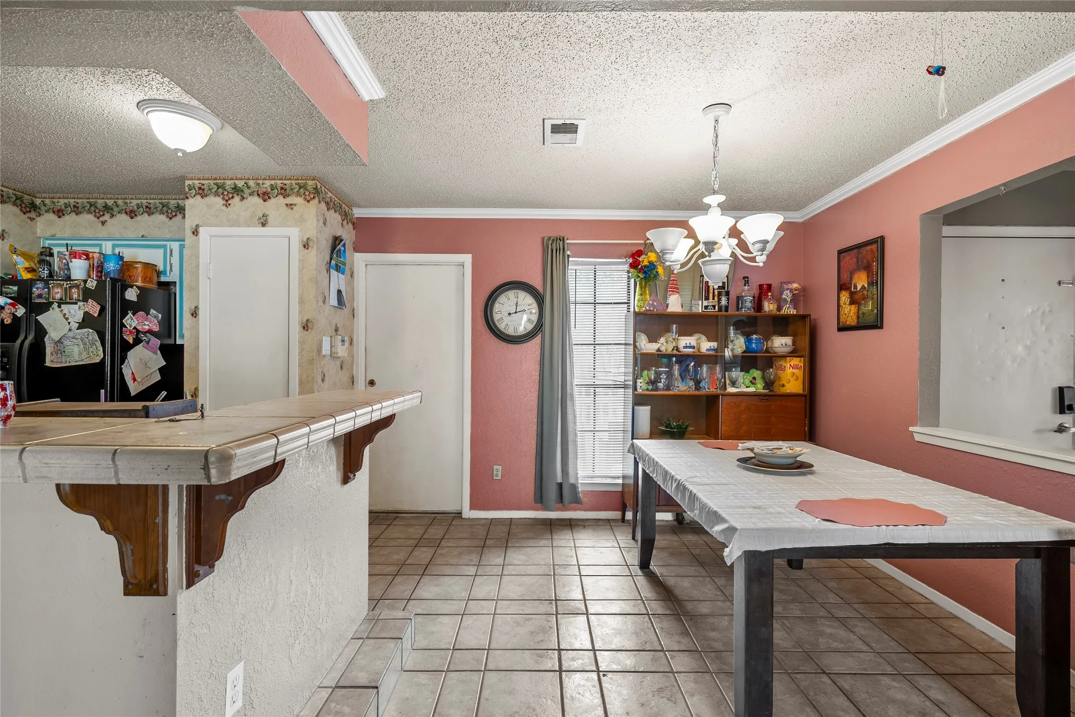 Single Family Residence For Sale in Mc Lennan County , 2105 Real Drive, Woodway, Texas 76712, 4 Bedroom, 2 Bathroom, 2 Garage spaces, 1,563 Sqft, built in 1980, Price $255,000, mls#21323699, Real Estate Agent in Woodway, Homes For Sale in Mc Lennan county, Homes For Sale in Woodway, Realtor in Woodway Texas, Real Estate Brokerage Independent Realty Texas, Luminita Cordes Realtor
