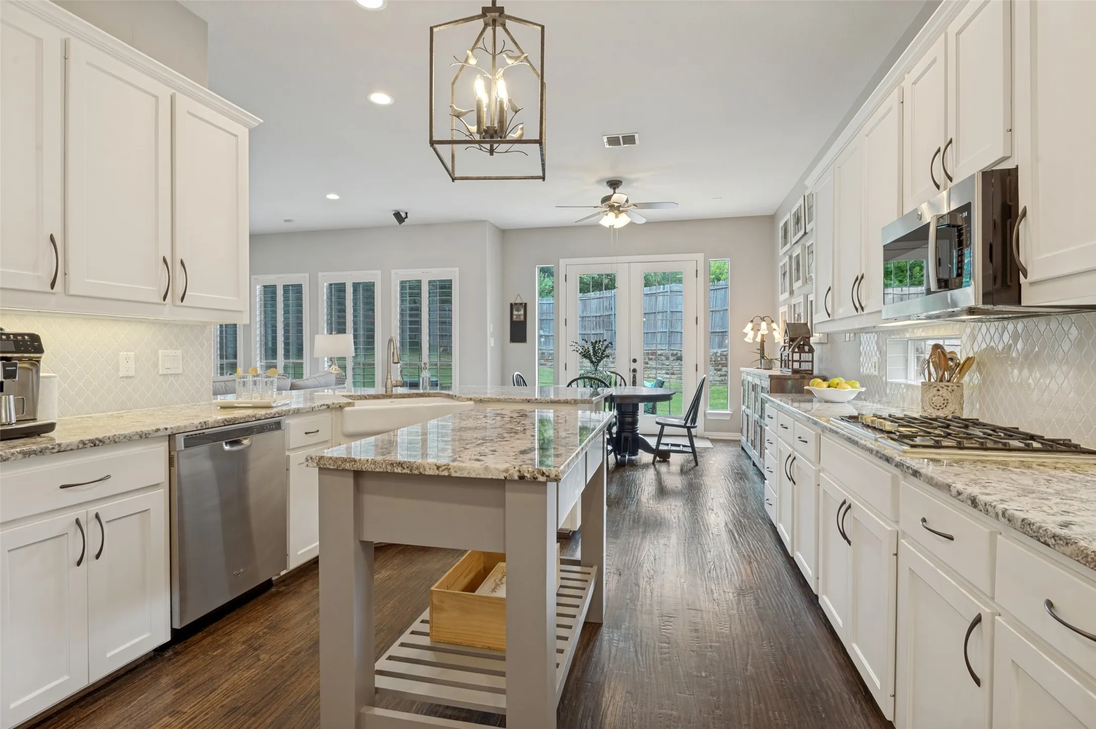 Single Family Residence For Sale in Tarrant County , 618 Goliad Drive, Keller, Texas 76248, 4 Bedroom, 4 Bathroom, 3 Garage spaces, 3,964 Sqft, built in 2001, mls#21322670, Real Estate Agent in Keller, Homes For Sale in Tarrant county, Homes For Sale in Keller, Realtor in Keller Texas, Real Estate Brokerage Independent Realty Texas, Luminita Cordes Realtor