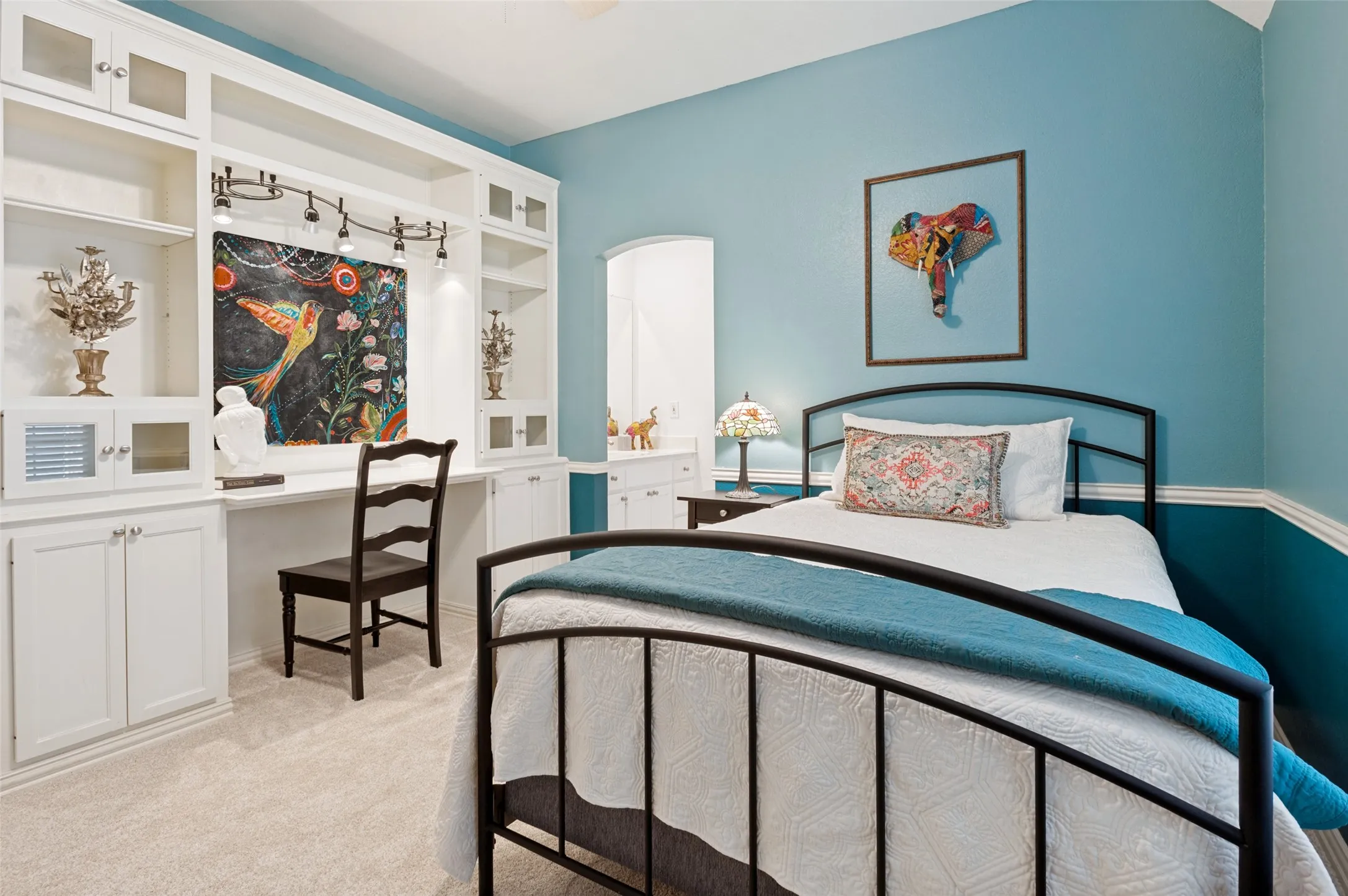 Upstairs Bedroom with built in desk area and also a lofted get-a-way niche