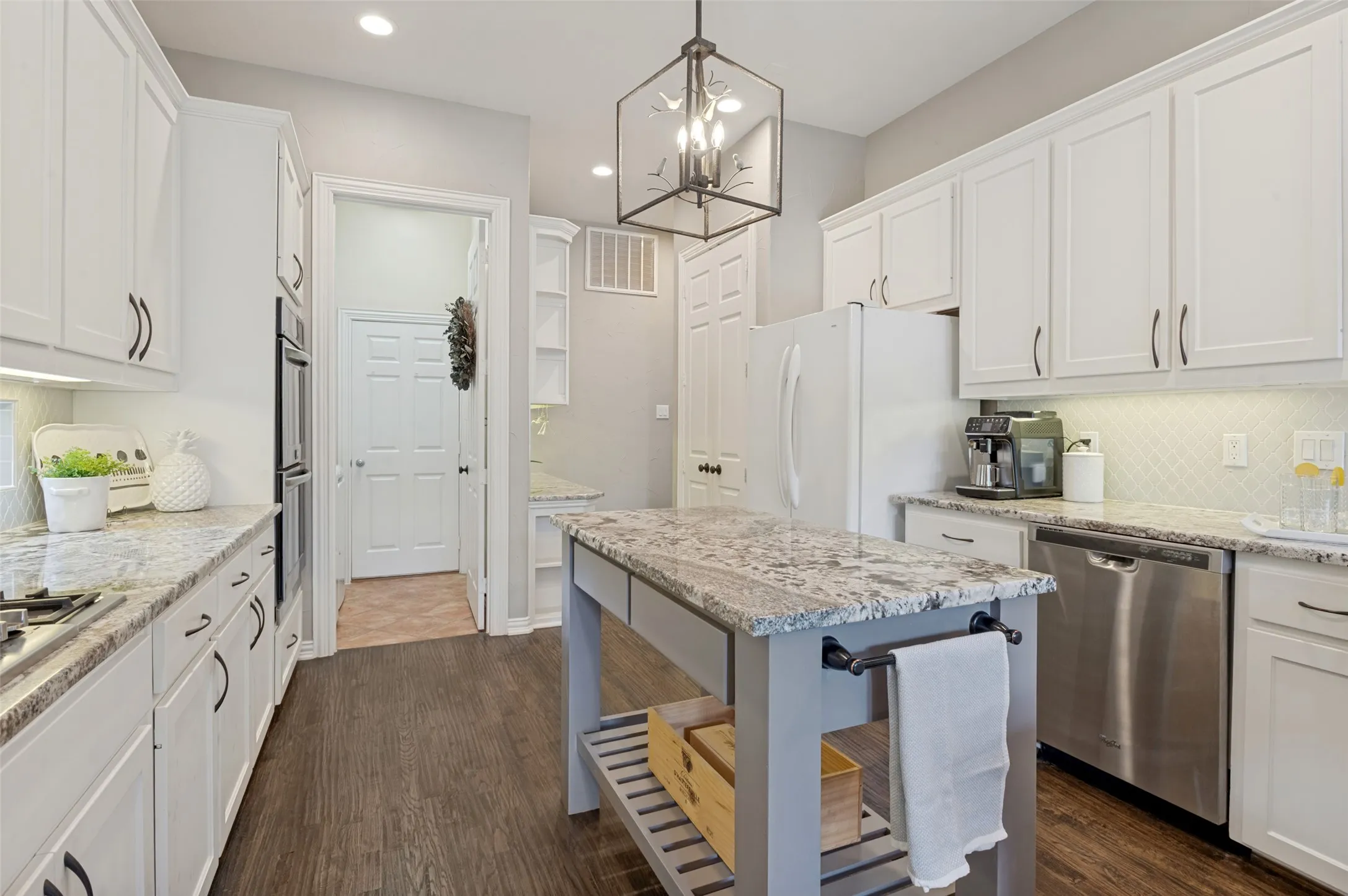 Single Family Residence For Sale in Tarrant County , 618 Goliad Drive, Keller, Texas 76248, 4 Bedroom, 4 Bathroom, 3 Garage spaces, 3,964 Sqft, built in 2001, mls#21322670, Real Estate Agent in Keller, Homes For Sale in Tarrant county, Homes For Sale in Keller, Realtor in Keller Texas, Real Estate Brokerage Independent Realty Texas, Luminita Cordes Realtor