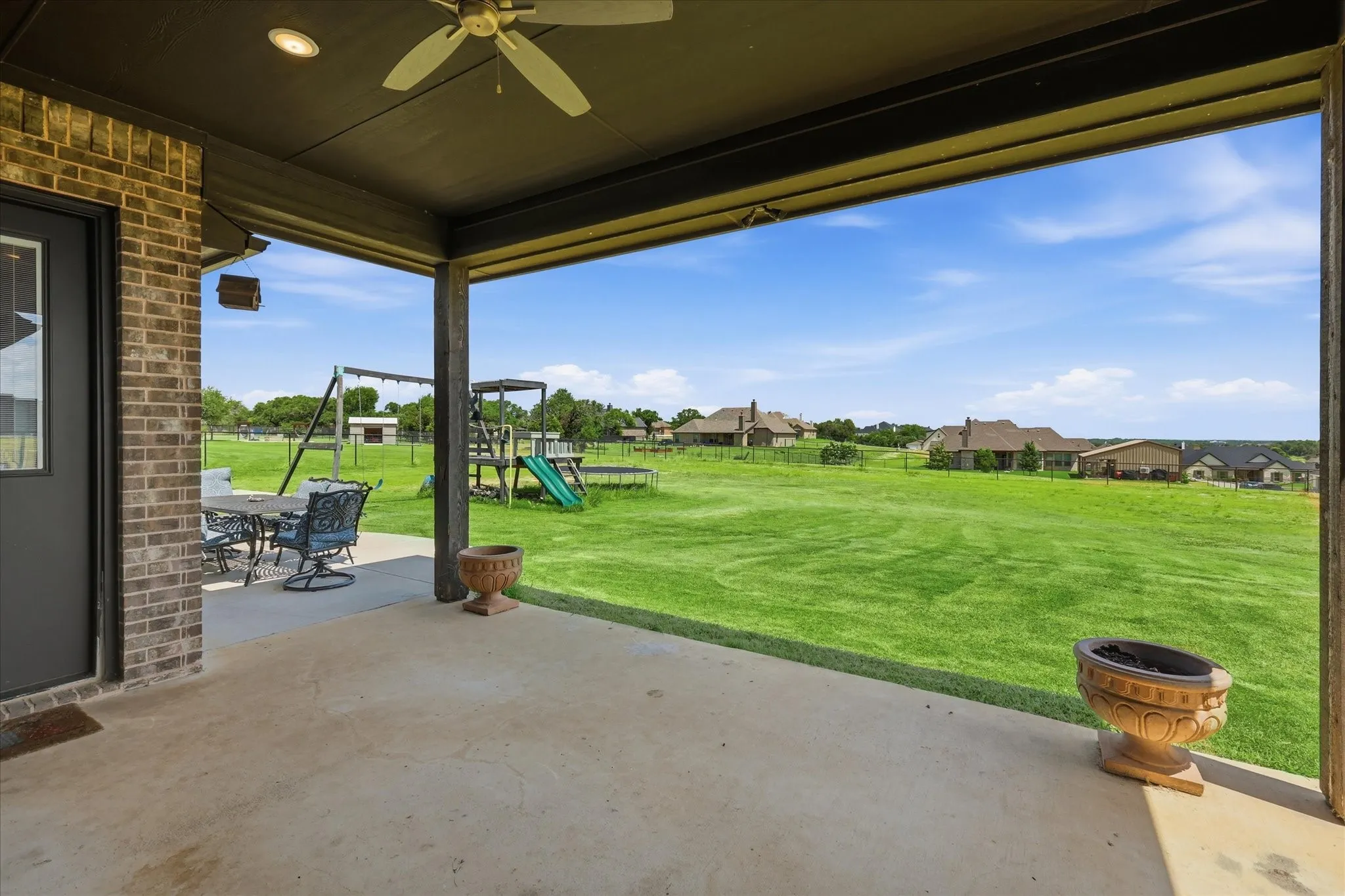 Single Family Residence For Sale in Parker County , 6929 Veal Station Road, Weatherford, Texas 76085, 4 Bedroom, 3 Bathroom, 3 Garage spaces, 2,328 Sqft, built in 2020, mls#21318410, Real Estate Agent in Weatherford, Homes For Sale in Parker county, Homes For Sale in Weatherford, Realtor in Weatherford Texas, Real Estate Brokerage Independent Realty Texas, Luminita Cordes Realtor